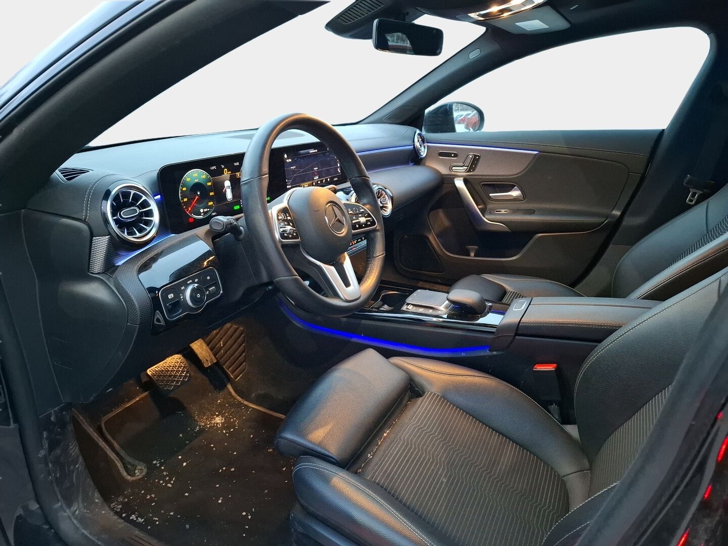 Mercedes-Benz CLA 2021 250 e A Shooting Brake Business Progressive EQ Power / Kattoluukku / Muistipenkit / Widescreen / Vakkari / P.kamera - 1-Omisteinen Suomi-auto / Merkkiliikkeen huoltohistoria / Tulossa myyntiin!