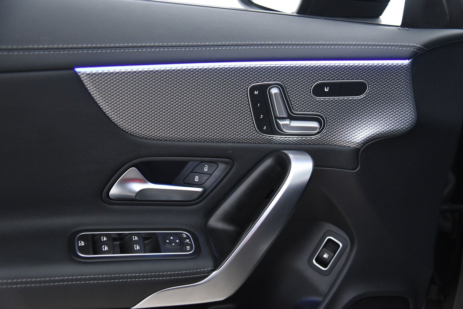 Mercedes-Benz CLA 2021 250 e A Shooting Brake Business Progressive EQ Power / Panorama / Muistipenkit / Widescreen / Vakkari / P.kamera - 1-Omisteinen Suomi-auto / SOH 95,5% / Navi / Tutkat / Juuri huollettu!