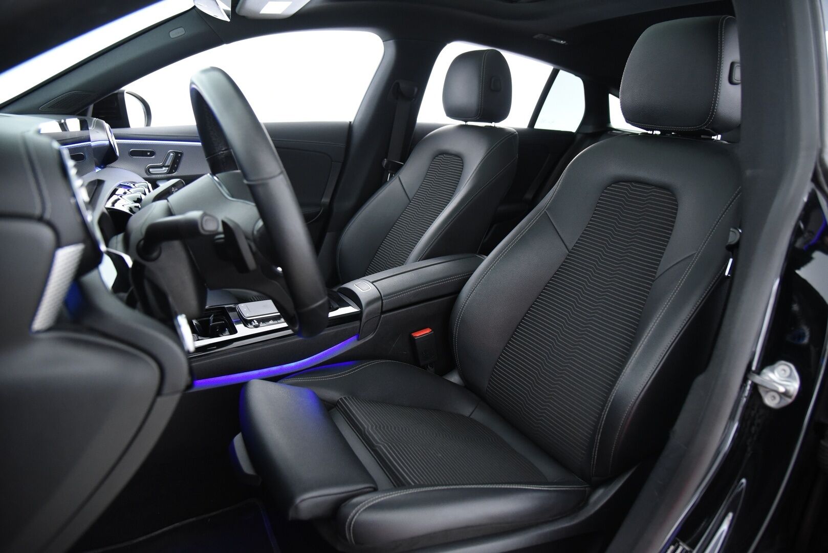 Mercedes-Benz CLA 2021 250 e A Shooting Brake Business Progressive EQ Power / Panorama / Muistipenkit / Widescreen / Vakkari / P.kamera - 1-Omisteinen Suomi-auto / SOH 95,5% / Navi / Tutkat / Juuri huollettu!