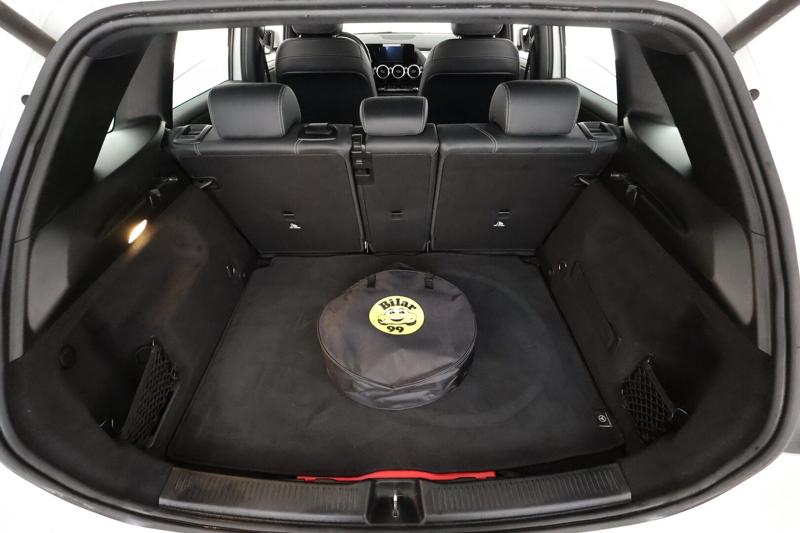 Mercedes-Benz B 2021 250 e A Business Style EQ Power - | Vakkari | Lisälämmitin | P.Kamera | LED | Puolinahat Sporttipenkit | Ratinlämmitys | Apple&Android | 1.Om Suomi-auto | Kahdet Renkaat |
