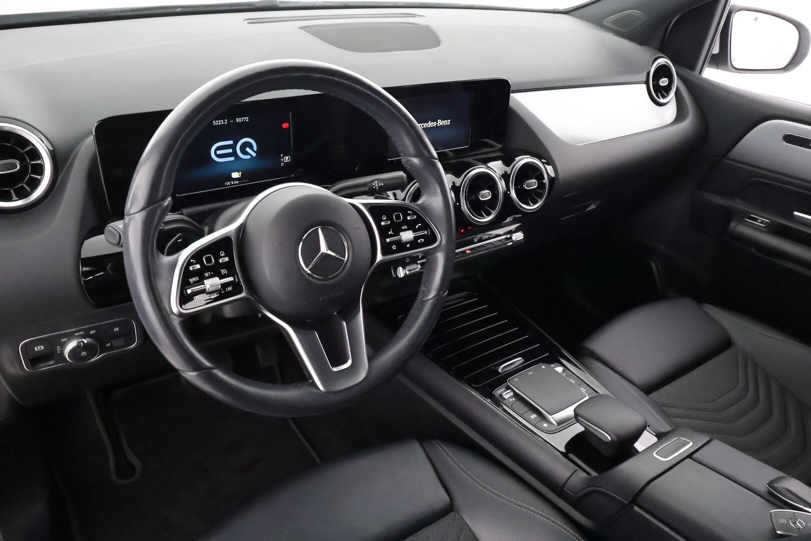 Mercedes-Benz B 2021 250 e A Business Style EQ Power - | Vakkari | Lisälämmitin | P.Kamera | LED | Puolinahat Sporttipenkit | Ratinlämmitys | Apple&Android | 1.Om Suomi-auto | Kahdet Renkaat |