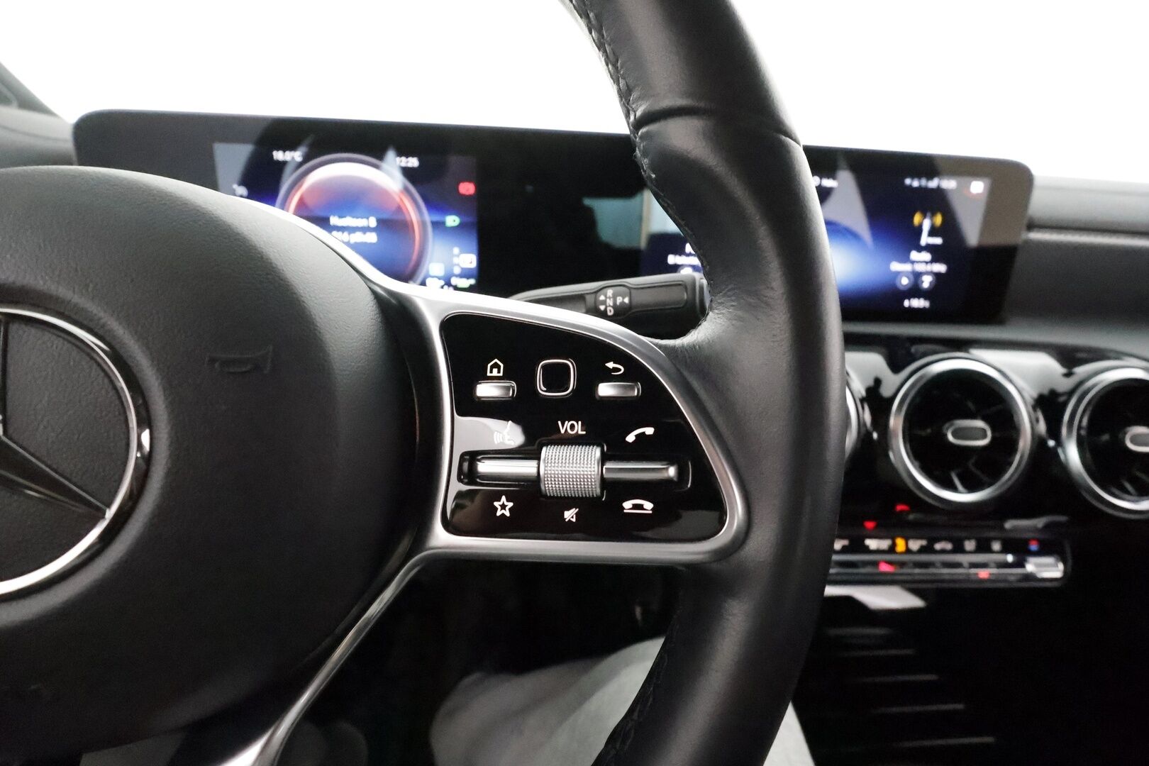 Mercedes-Benz CLA 2021 250 e A Business Progressive EQ Power ** P.Kamera / LED-High Performance / Sporttipenkit / Navi / Kaistavahti ** - 1.Om Suomi-auto / Kahdet Renkaat / Akku Kuntotarkistettu!