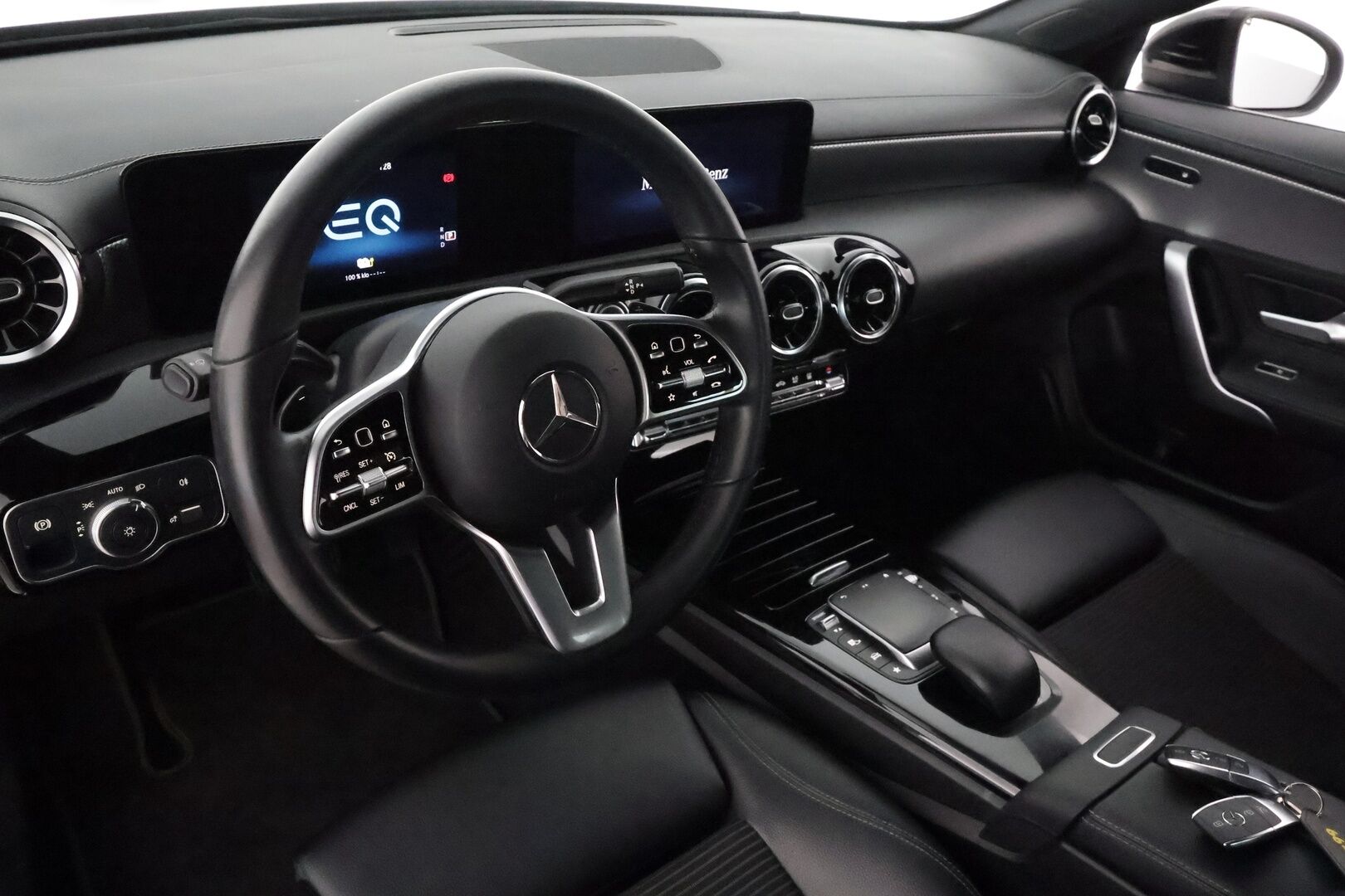 Mercedes-Benz CLA 2021 250 e A Business Progressive EQ Power ** P.Kamera / LED-High Performance / Sporttipenkit / Navi / Kaistavahti ** - 1.Om Suomi-auto / Kahdet Renkaat / Akku Kuntotarkistettu!