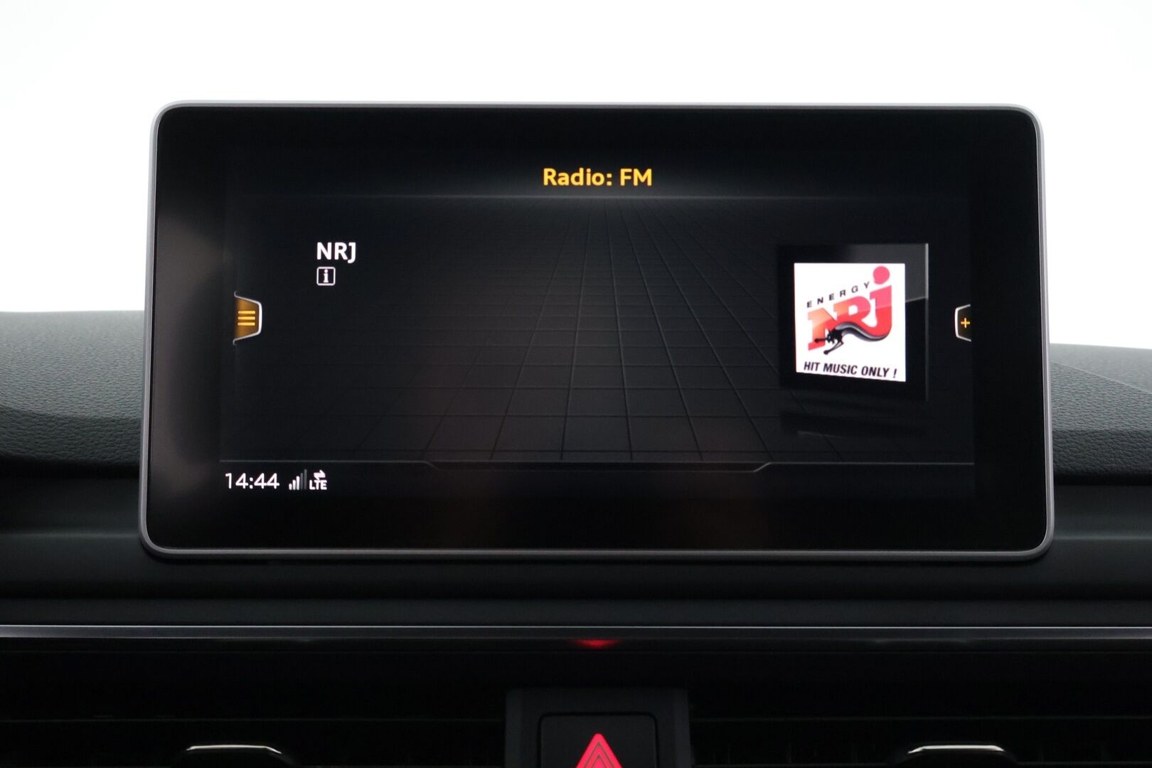 Audi A4 allroad quattro 2016 Business 2,0 TFSI 185 kW quattro S tronic - 3,99 % KORKOTARJOUS TÄHÄN AUTOON - ** Adapt. Cruise / B&O-sound / Sähköpenkit / Webasto / APP-Connect / Koukku **