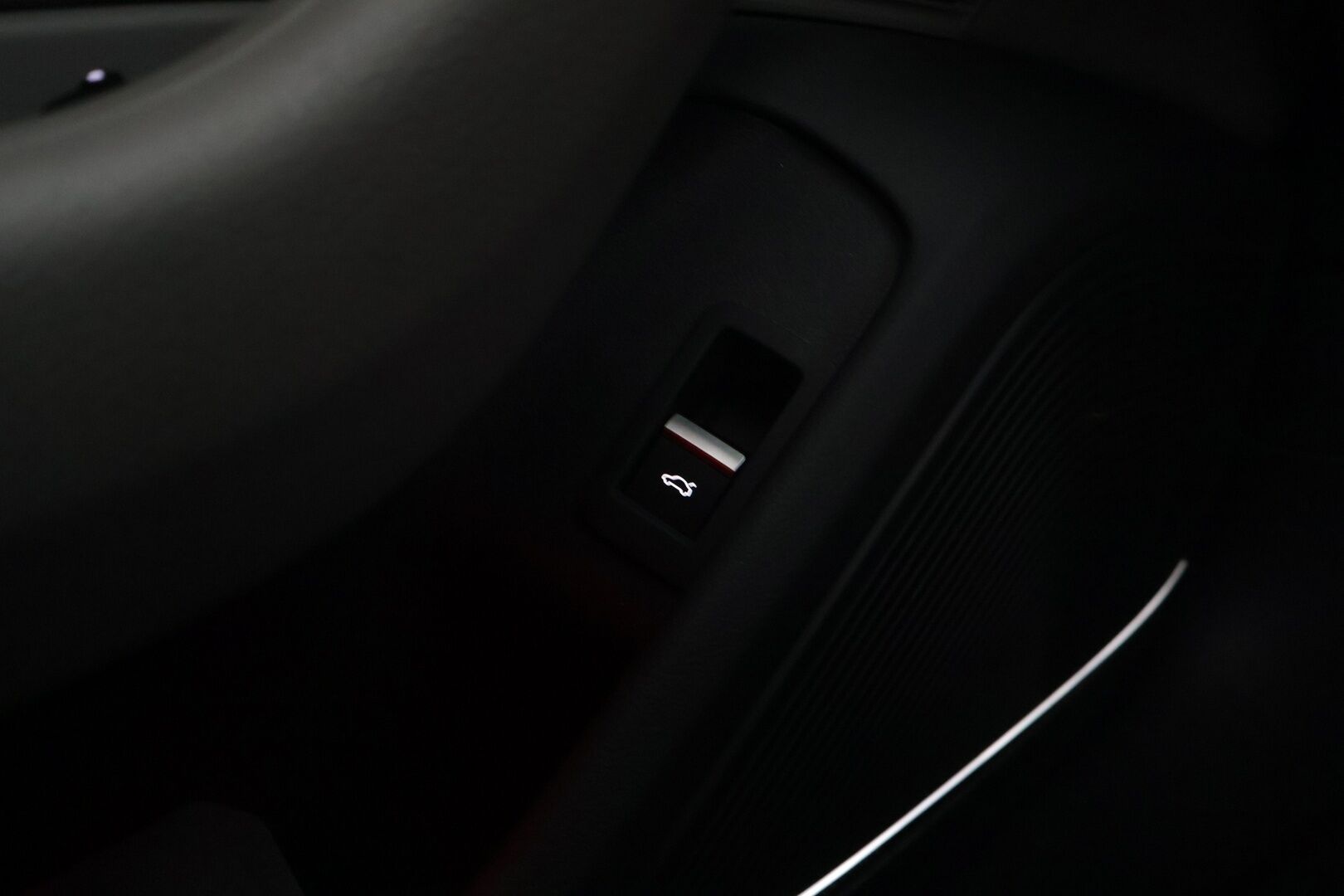 Audi A4 allroad quattro 2016 Business 2,0 TFSI 185 kW quattro S tronic - 3,99 % KORKOTARJOUS TÄHÄN AUTOON - ** Adapt. Cruise / B&O-sound / Sähköpenkit / Webasto / APP-Connect / Koukku **