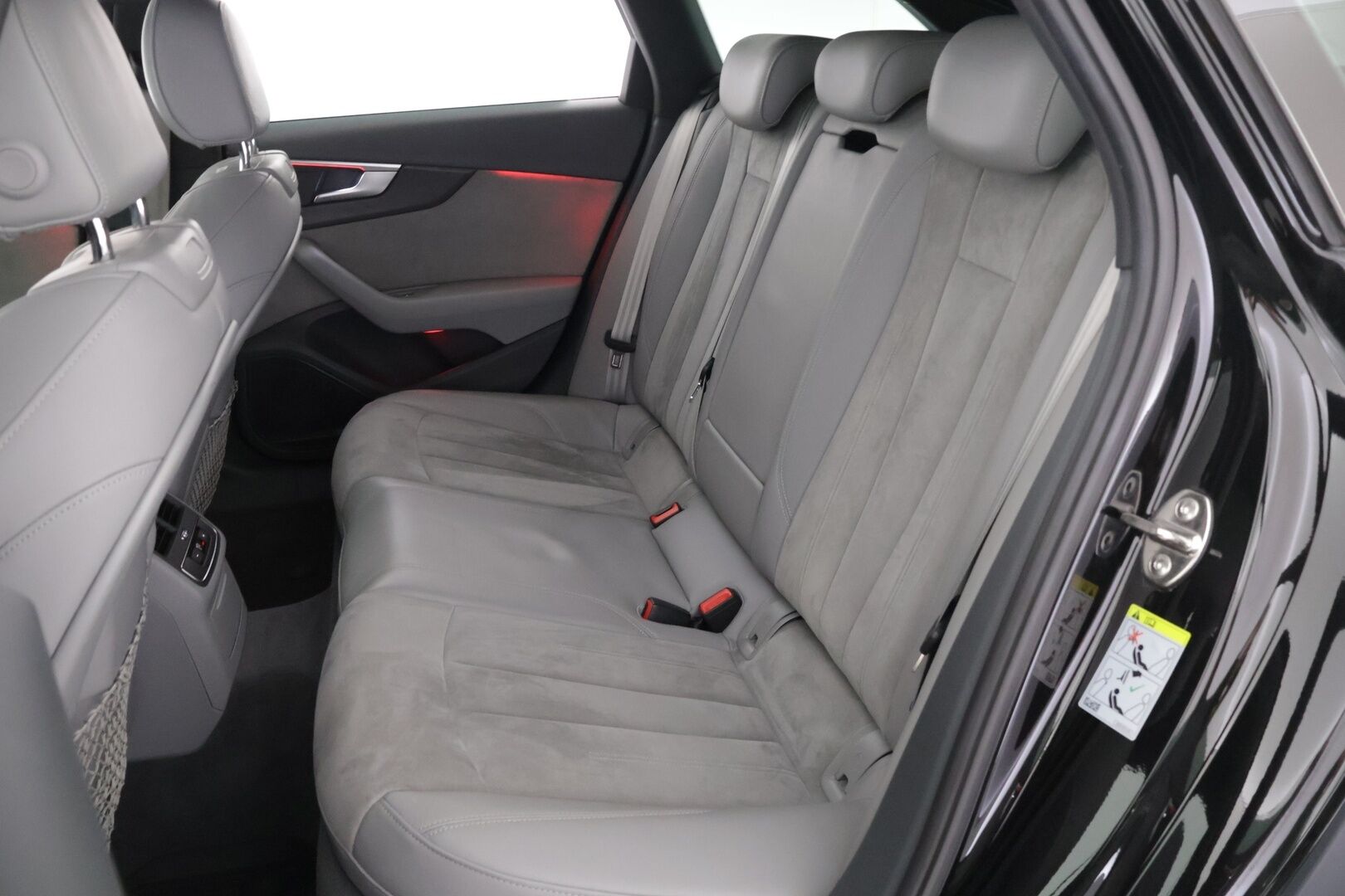 Audi A4 allroad quattro 2016 Business 2,0 TFSI 185 kW quattro S tronic - 3,99 % KORKOTARJOUS TÄHÄN AUTOON - ** Adapt. Cruise / B&O-sound / Sähköpenkit / Webasto / APP-Connect / Koukku **