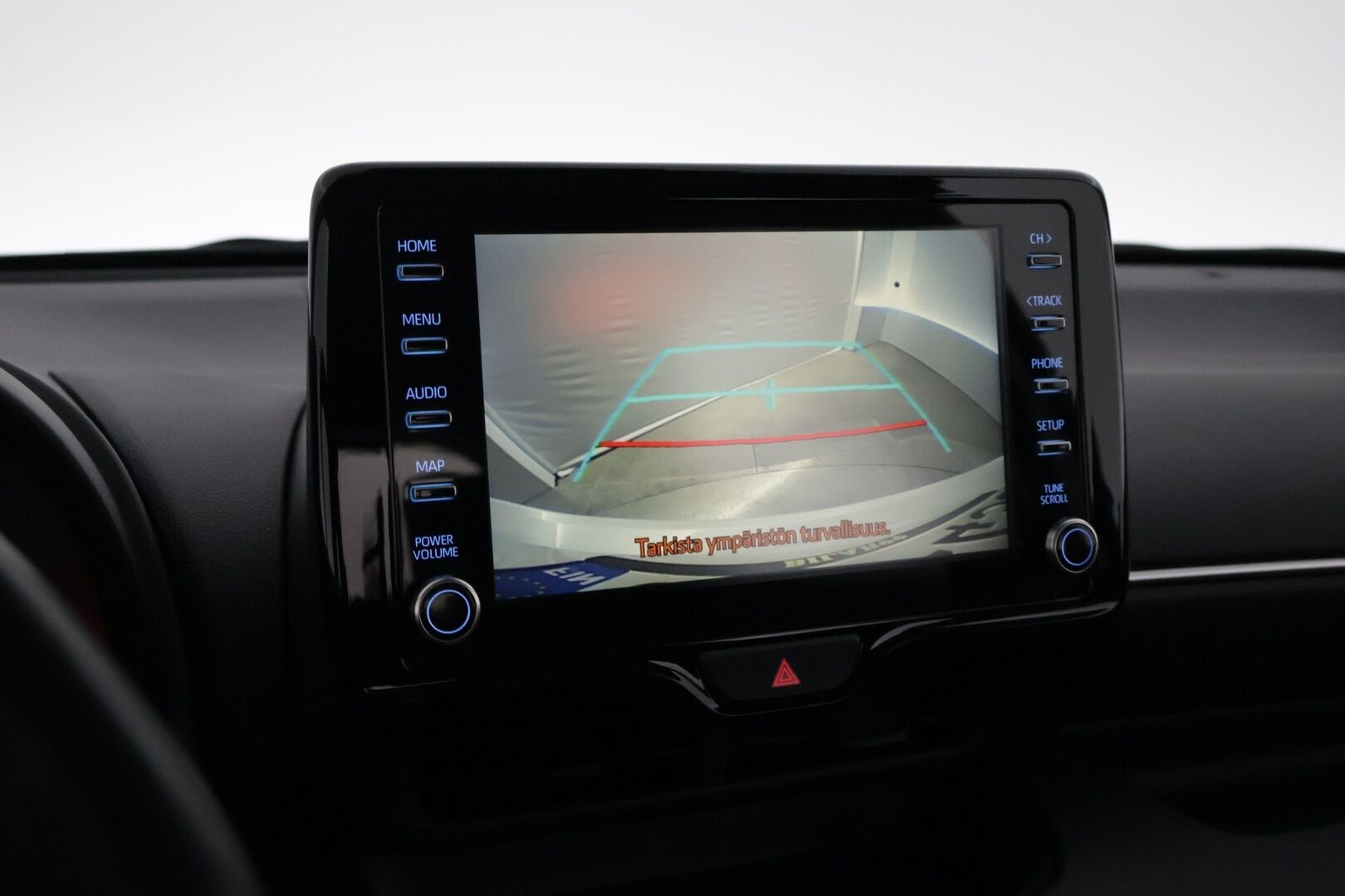 Toyota Yaris 2021 1,5 Hybrid Active * Plus paketti / ACC / Keyless Go / Navi / P. Kamera / Ratinlämmitin / Kaukovaloautomatiikka* - Helmiäisvalkoinen metalliväri / Suomi-auto / 2 Hyvät renkaat alumiiinivanteilla  / Merkkihuollettu