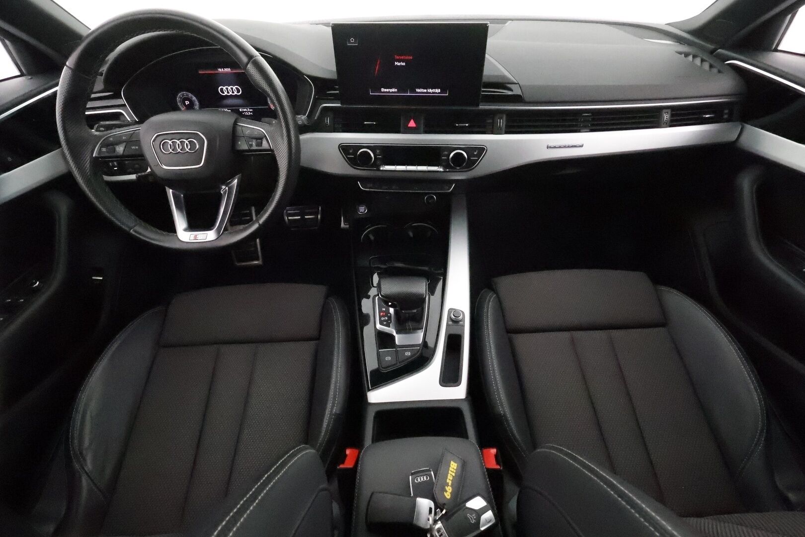 Audi A4 2021 Avant Business S line 40 TFSI MHEV quattro ** Webasto / Bang & Olufsen / Adapt.Vakkari /  P.kamera / Black Optic ** - Talvivarusteet / Suomi-auto / Digimittaristo / Vetokoukku / Matrix Led /