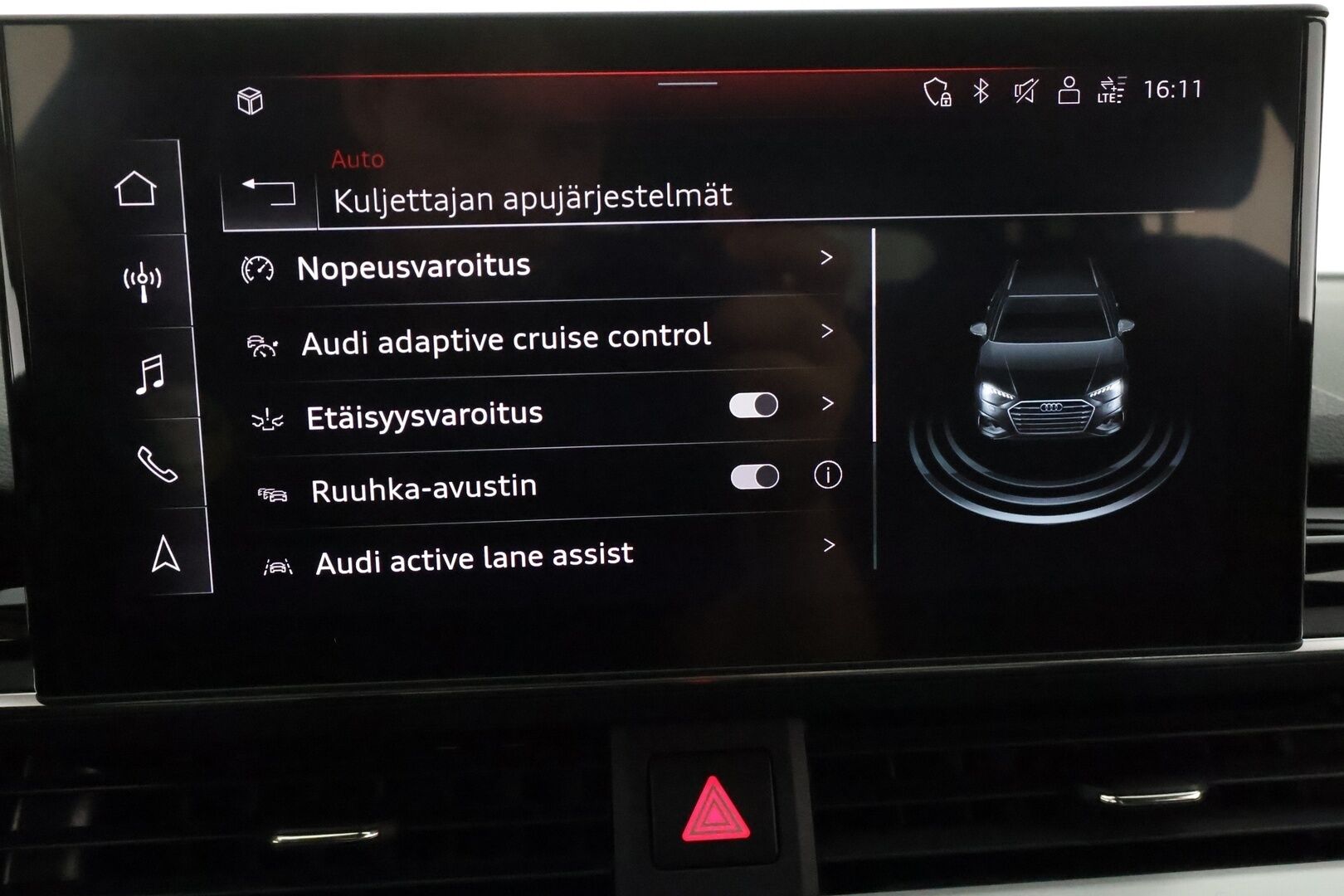 Audi A4 2021 Avant Business S line 40 TFSI MHEV quattro ** Webasto / Bang & Olufsen / Adapt.Vakkari /  P.kamera / Black Optic ** - Talvivarusteet / Suomi-auto / Digimittaristo / Vetokoukku / Matrix Led /