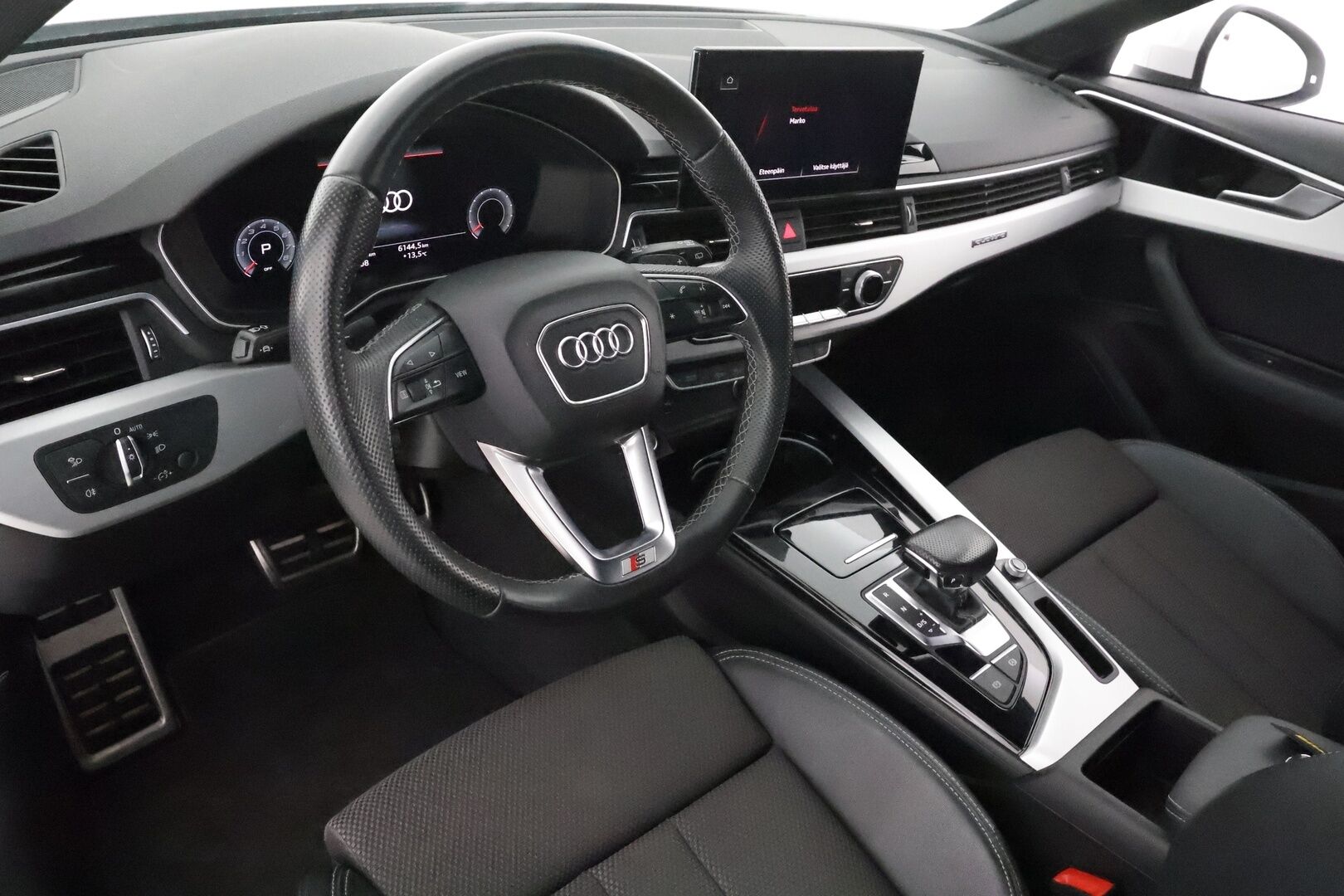 Audi A4 2021 Avant Business S line 40 TFSI MHEV quattro ** Webasto / Koukku / Adapt.Vakkari / Matrix-LED / P.kamera / Sportpenkit ** - 3,99 % KORKOTARJOUS TÄHÄN AUTOON - Suomi-auto / Kahdet Renkaat