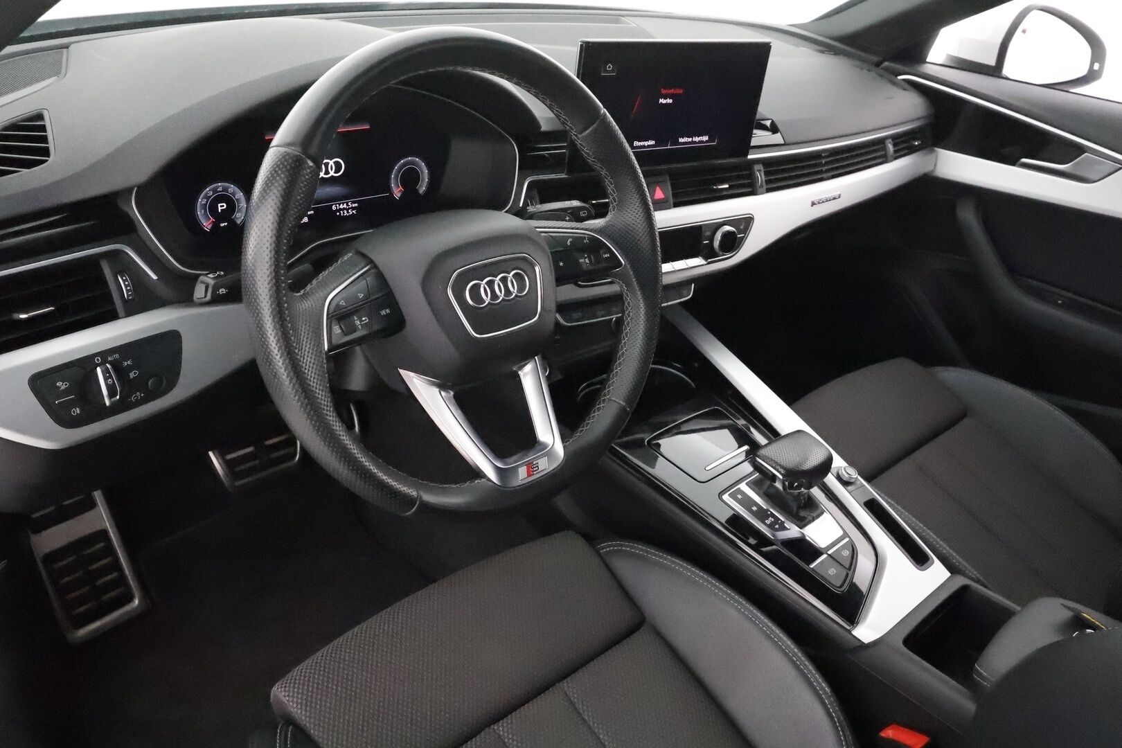 Audi A4 2021 Avant Business S line 40 TFSI MHEV quattro ** Webasto / Bang & Olufsen / Adapt.Vakkari /  P.kamera / Black Optic ** - 3,99 % KORKOTARJOUS TÄHÄN AUTOON - Suomi-auto / Digimittaristo / Vetokoukku / Matrix Led /