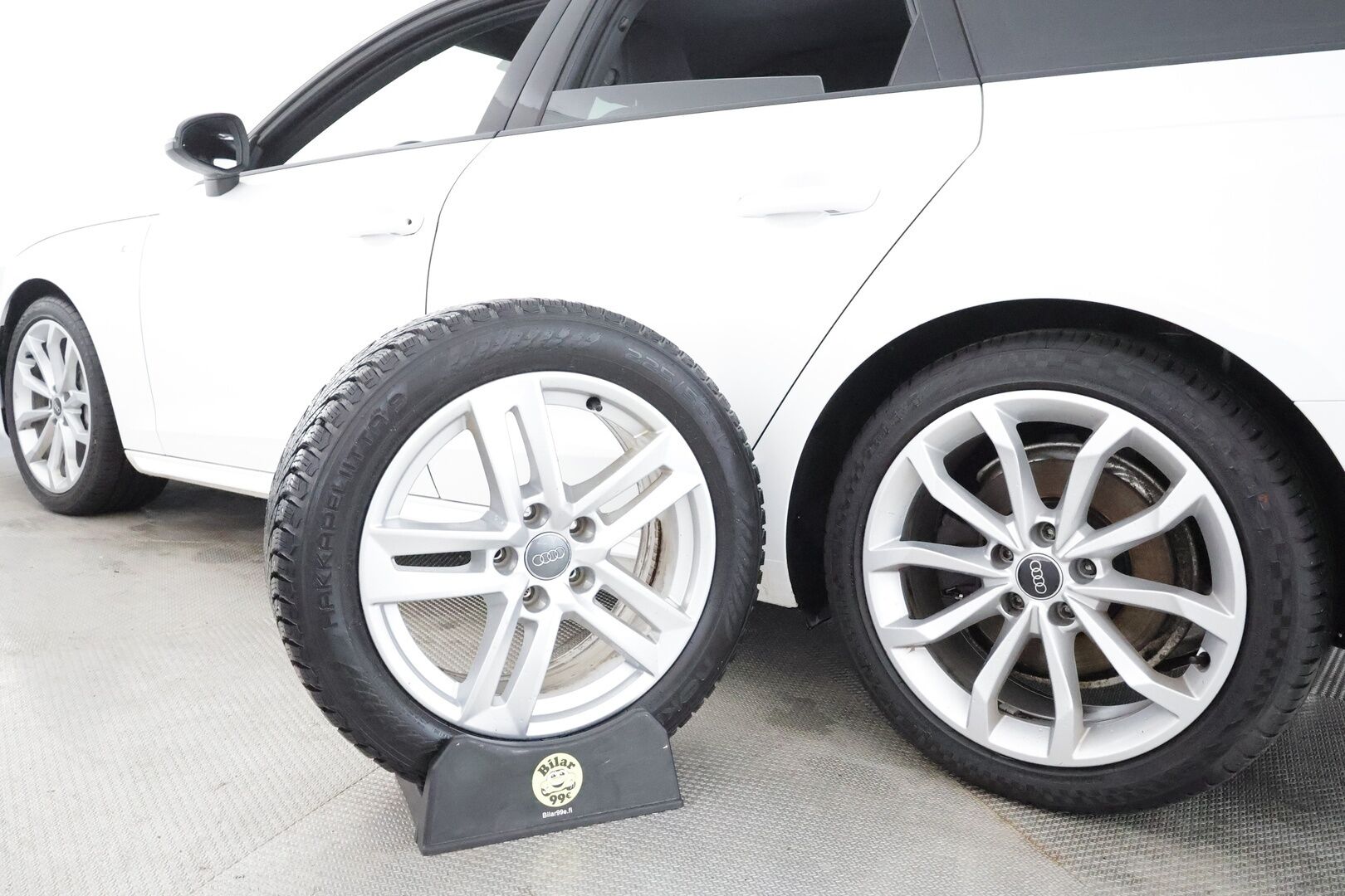 Audi A4 2021 Avant Business S line 40 TFSI MHEV quattro ** Webasto / Bang & Olufsen / Adapt.Vakkari /  P.kamera / Black Optic ** - Talvivarusteet / Suomi-auto / Digimittaristo / Vetokoukku / Matrix Led /