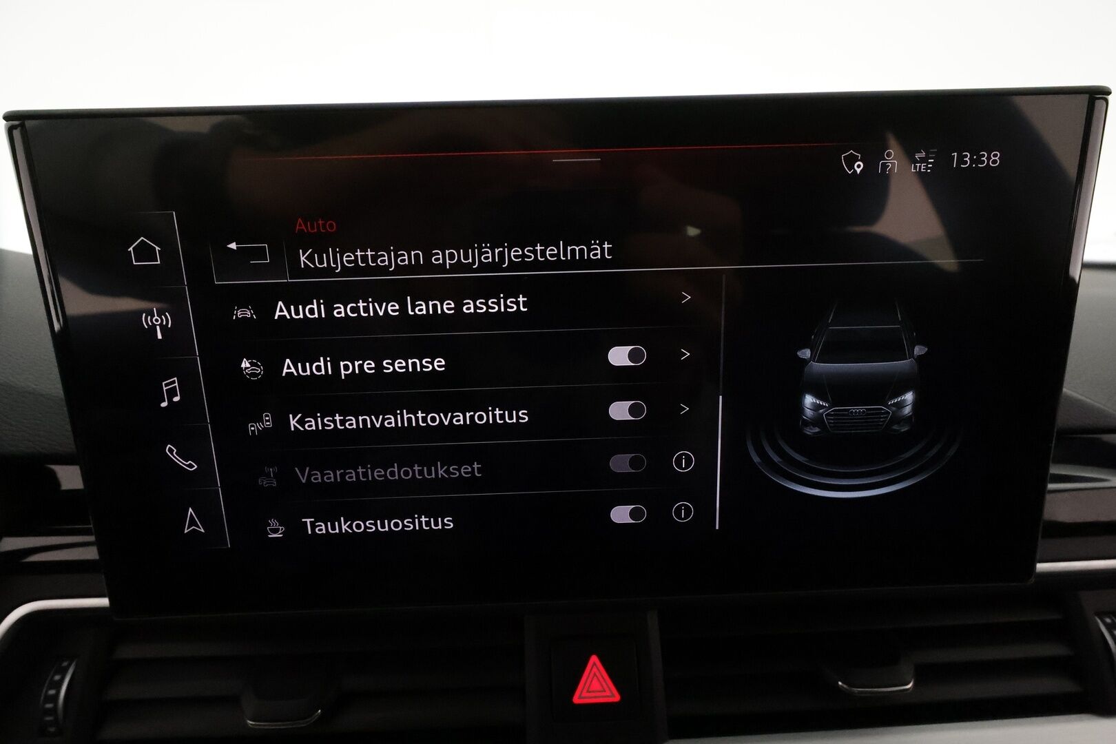 Audi A4 2021 Avant Business S line 40 TFSI 150 kW MHEV quattro S tronic / Adapt.vakkari / B&O / Webasto / Koukku / P.kamera / TULOSSA // - 3,99 % KORKOTARJOUS TÄHÄN AUTOON - 