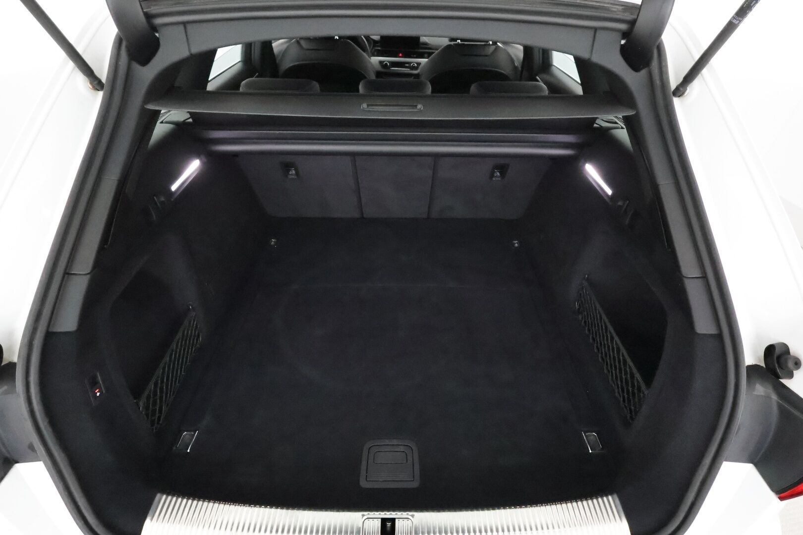 Audi A4 2021 Avant Business S line 40 TFSI 150 kW MHEV quattro S tronic / Adapt.vakkari / B&O / Webasto / Koukku / P.kamera / TULOSSA // - 3,99 % KORKOTARJOUS TÄHÄN AUTOON - 