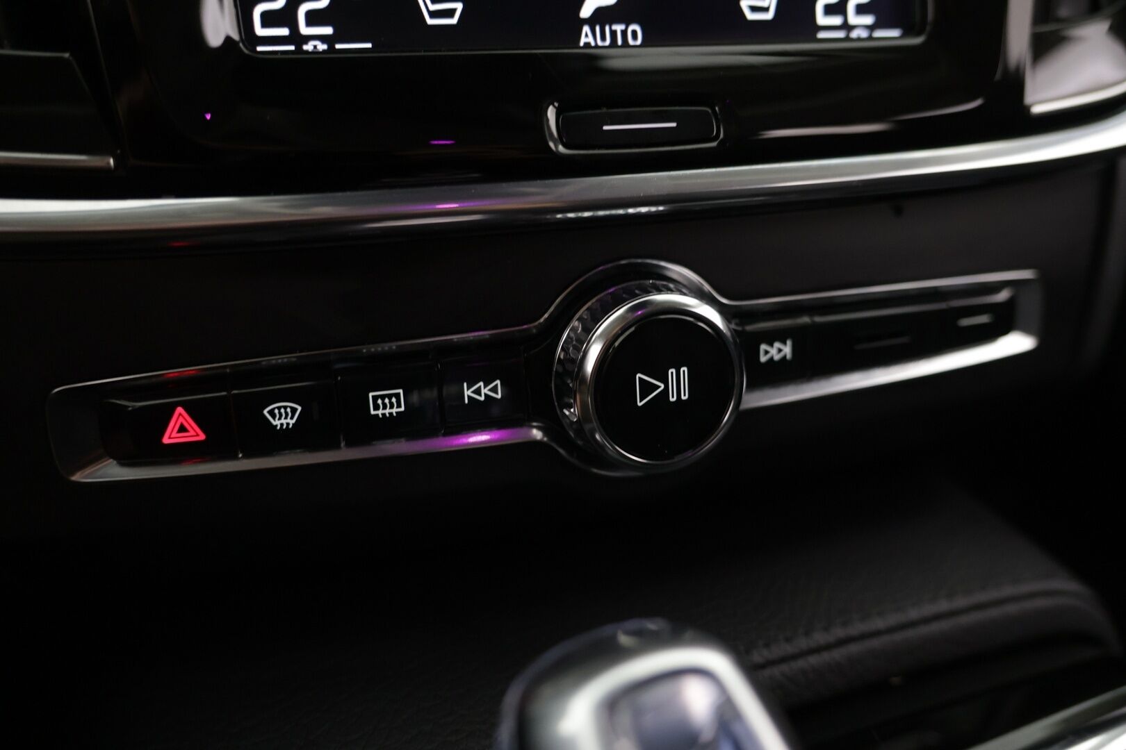 Volvo V90 2019 T8 AWD Inscription aut. - / HUD ! / Webasto ! / ACC ! / BLIS ! / P.Kamera ! / Muistipenkit !  / Koukku ! / Merkkihuollettu ! /