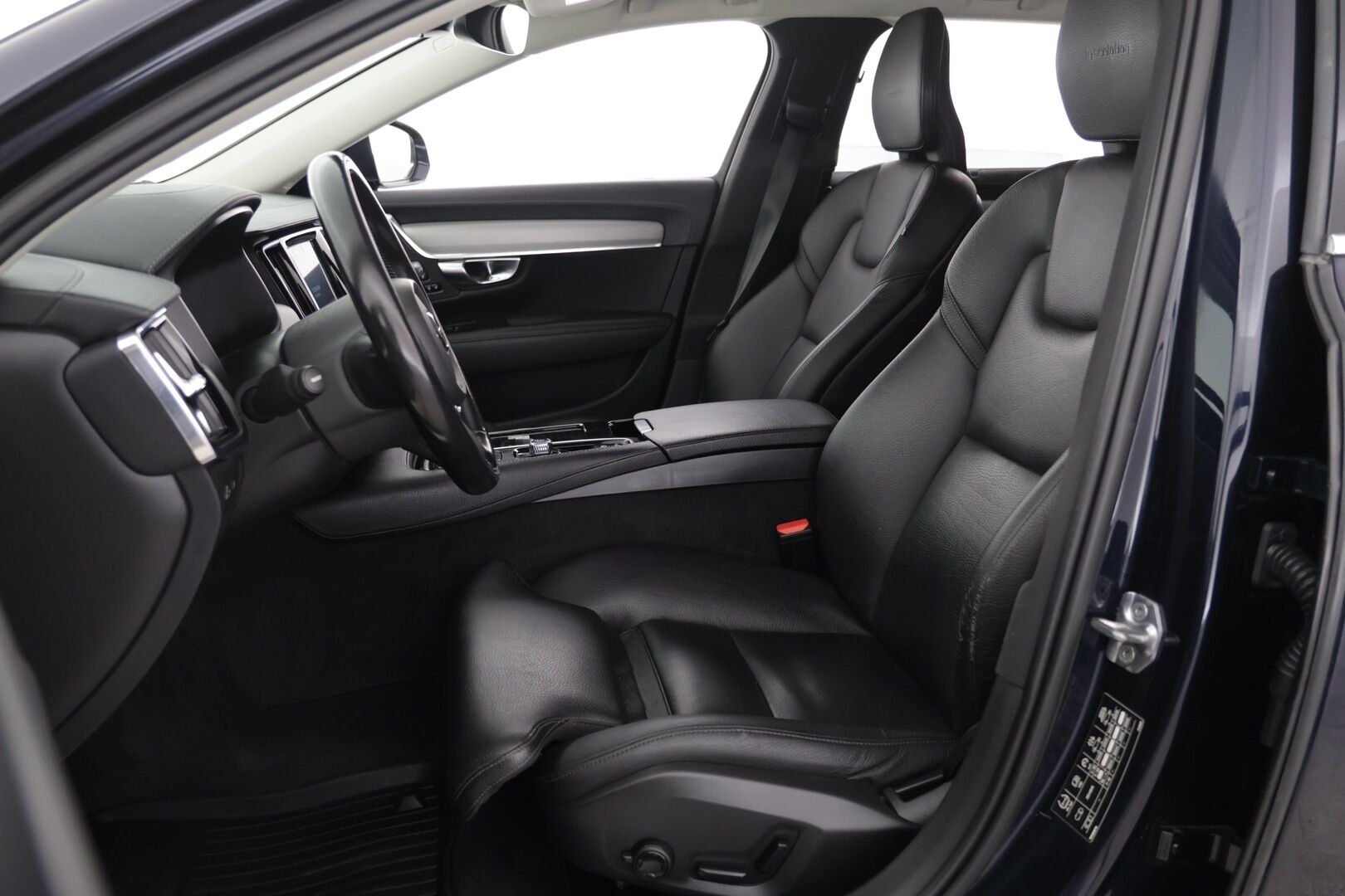 Volvo V90 2019 T8 AWD Inscription aut. - / HUD ! / Webasto ! / ACC ! / BLIS ! / P.Kamera ! / Muistipenkit !  / Koukku ! / Merkkihuollettu ! /