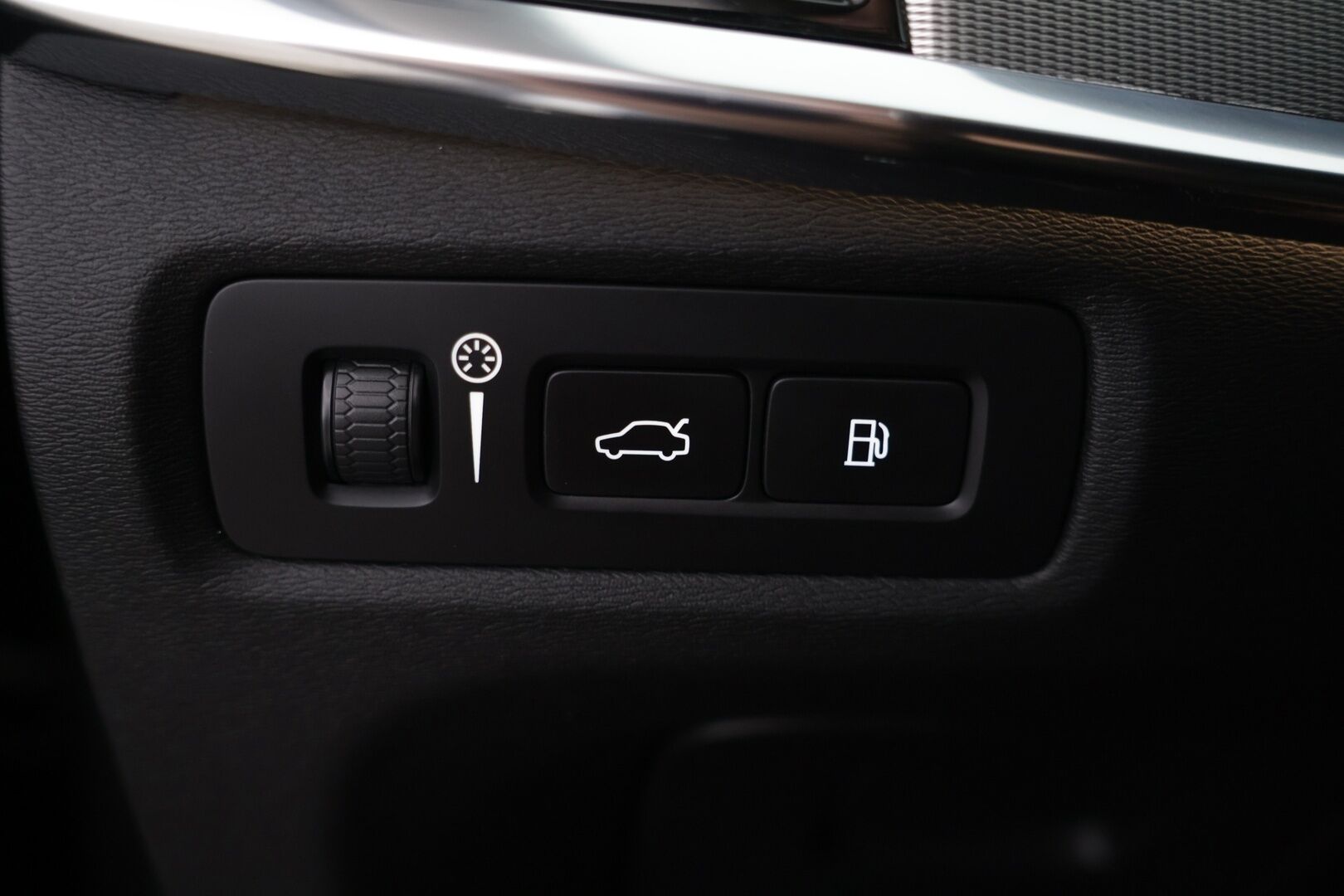 Volvo V90 2019 T8 AWD Inscription aut. - / HUD ! / Webasto ! / ACC ! / BLIS ! / P.Kamera ! / Muistipenkit !  / Koukku ! / Merkkihuollettu ! /