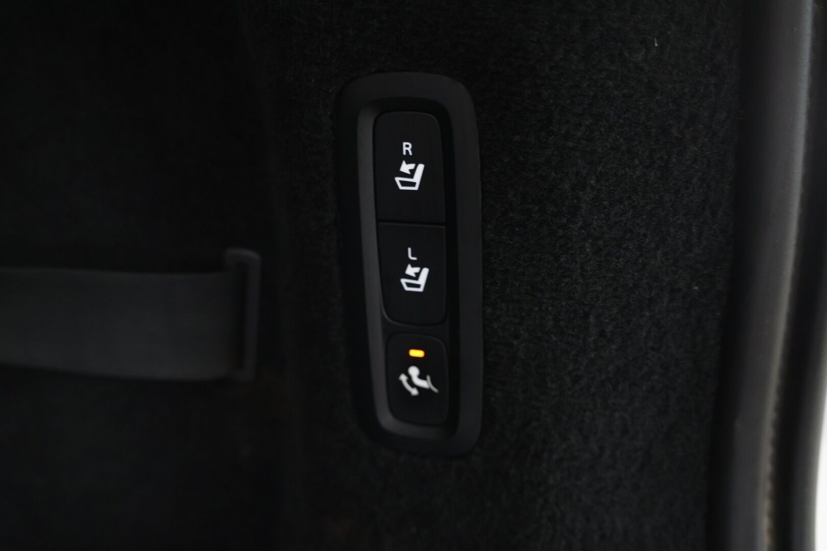 Volvo V90 2019 T8 AWD Inscription aut. - / HUD ! / Webasto ! / ACC ! / BLIS ! / P.Kamera ! / Muistipenkit !  / Koukku ! / Merkkihuollettu ! /