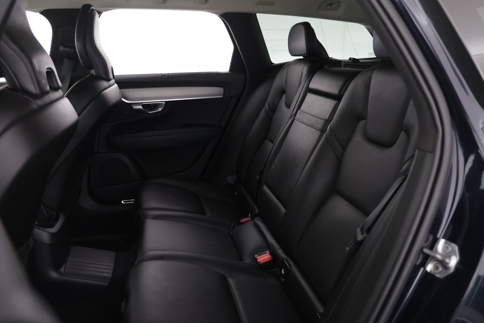 Volvo V90 2019 T8 AWD Inscription aut. - / HUD ! / Webasto ! / ACC ! / BLIS ! / P.Kamera ! / Muistipenkit !  / Koukku ! / Merkkihuollettu ! /