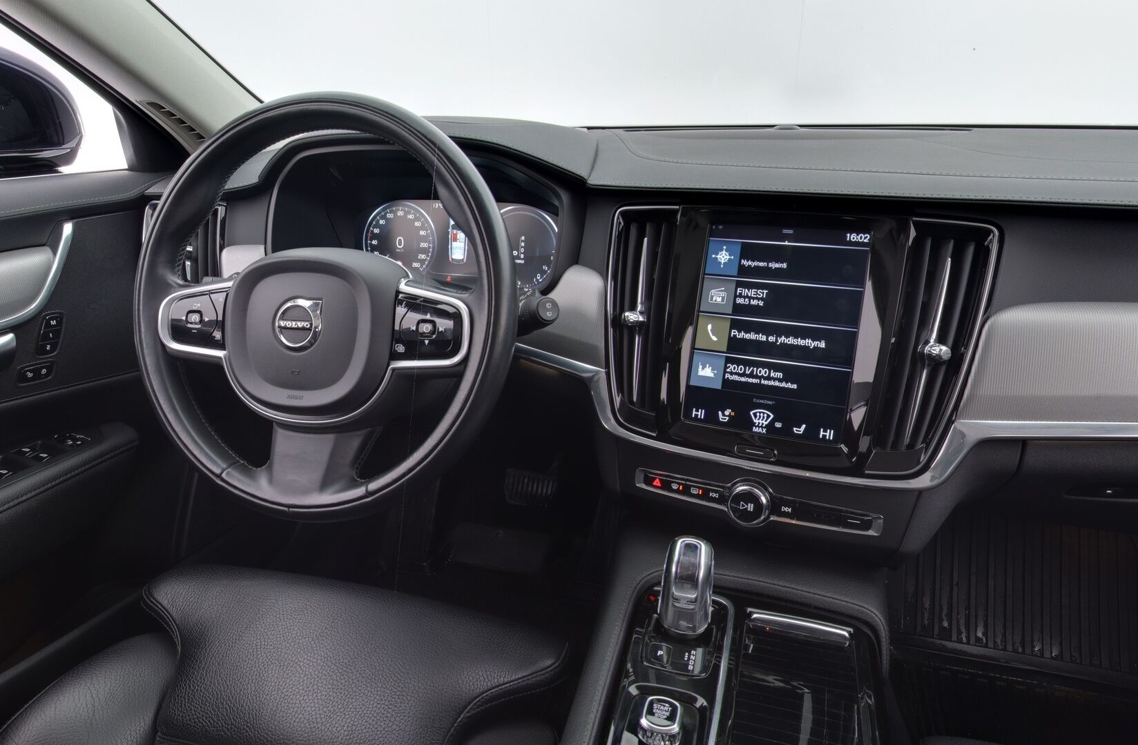 Volvo V90 2019 T8 AWD Inscription aut. - / HUD ! / Webasto ! / ACC ! / BLIS ! / P.Kamera ! / Muistipenkit !  / Koukku ! / Merkkihuollettu ! /