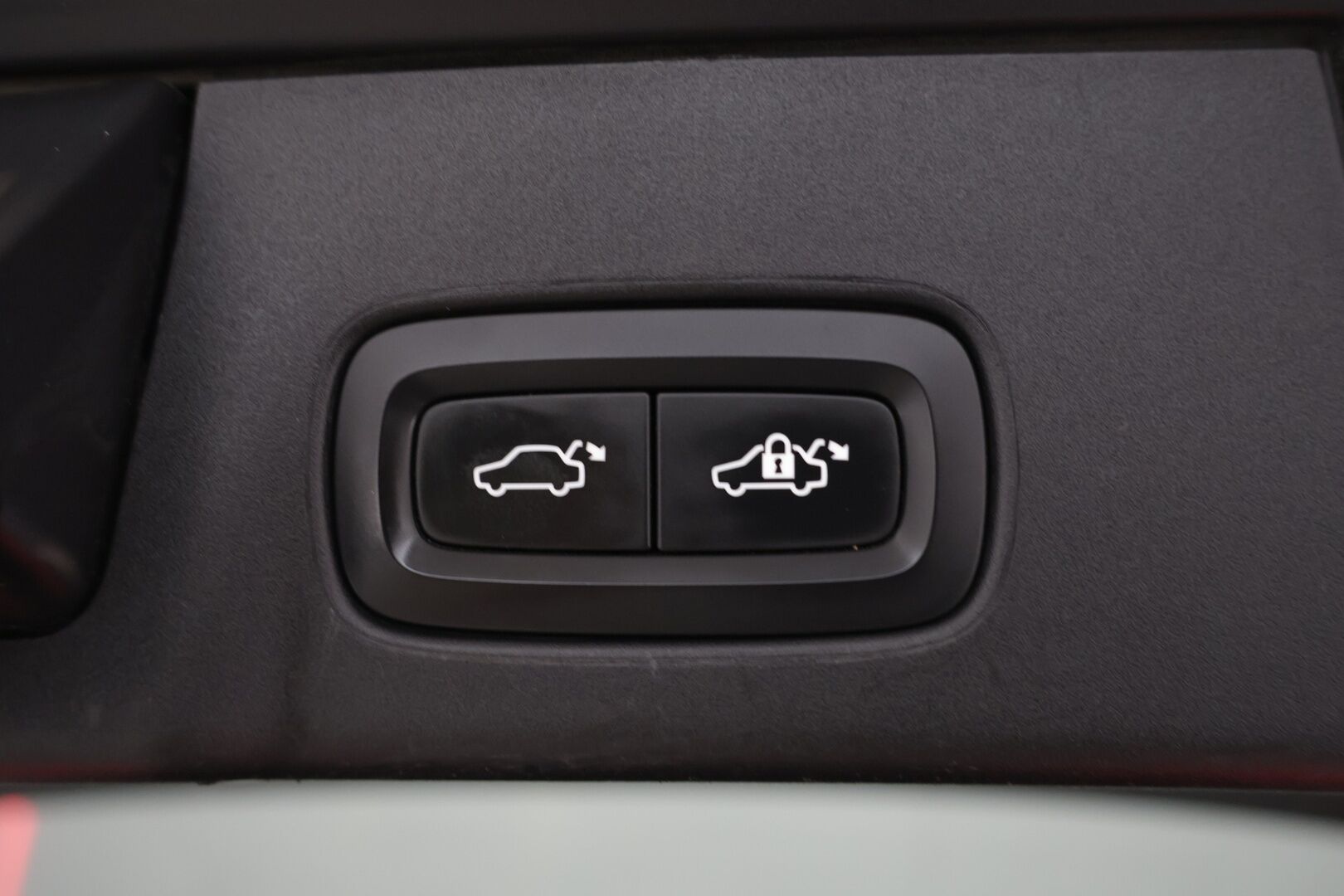 Volvo V90 2019 T8 AWD Inscription aut. - / HUD ! / Webasto ! / ACC ! / BLIS ! / P.Kamera ! / Muistipenkit !  / Koukku ! / Merkkihuollettu ! /
