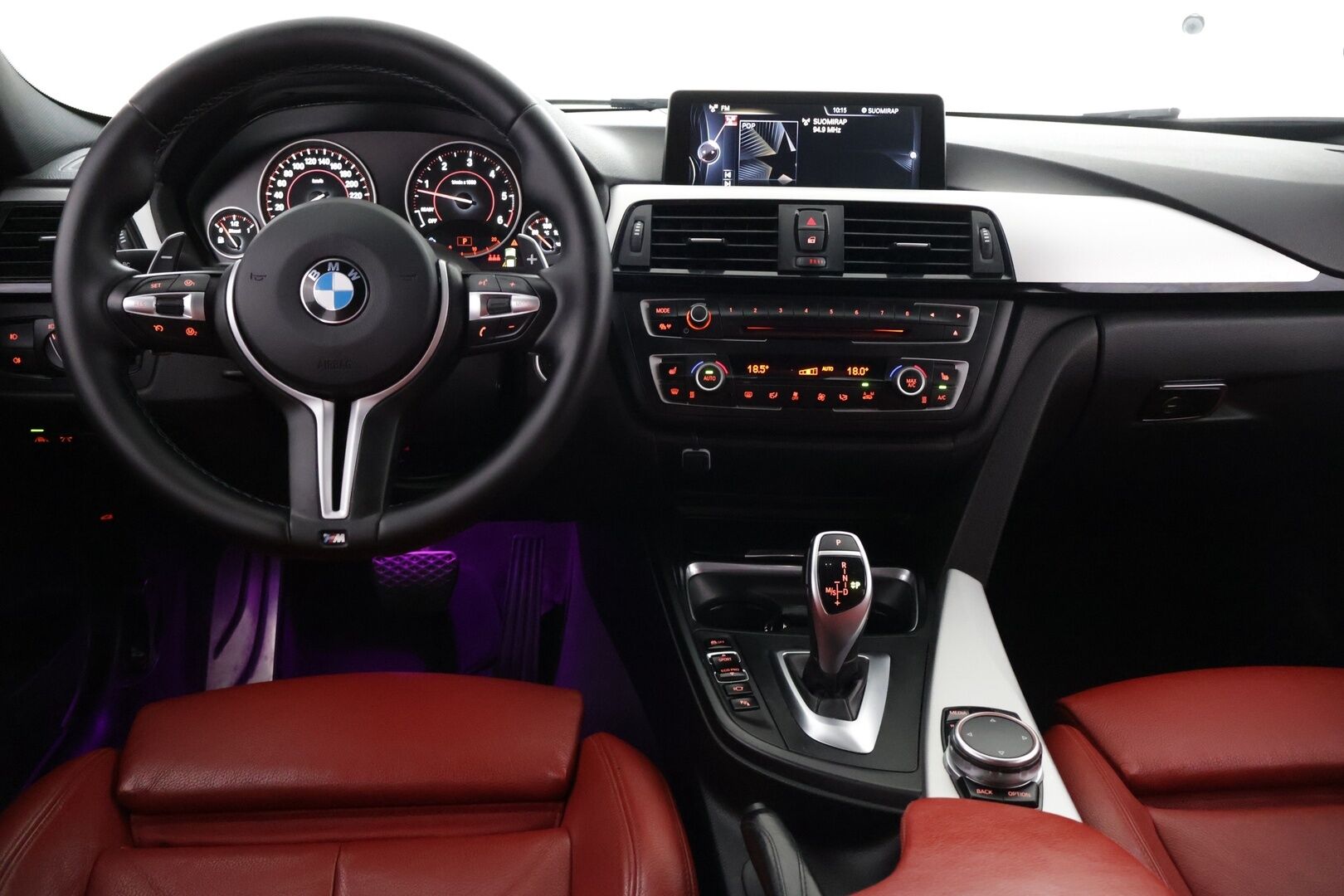 BMW 335 2015 F31 Touring 335d A xDrive Business M Sport - H&K | Webasto | HUD | P-Kamera | Tutkat | Comfort Access | Navi | Punainen nahkasisusta | Vakkari | Koukku 