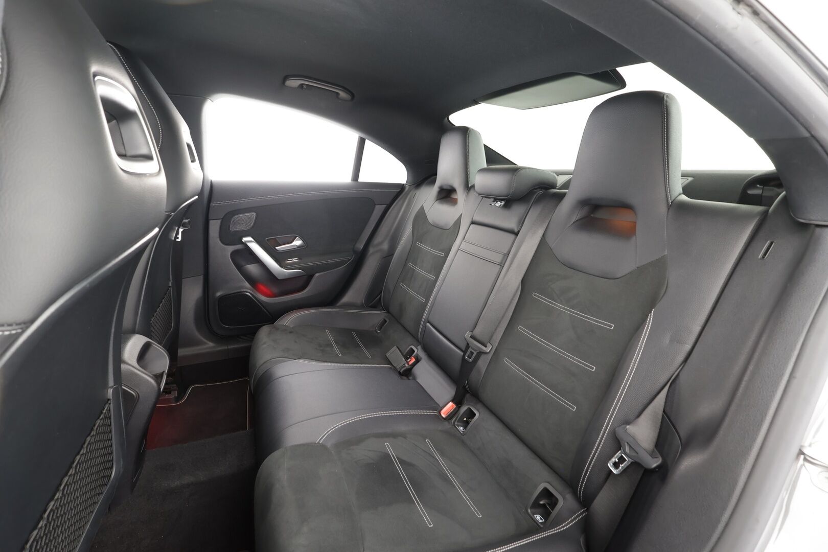 Mercedes-Benz CLA 2021 250 e A Business AMG EQ Power * Vakkari / P.kamera / Widescreen / Sporttipenkit / IHC / Kaistavahti / Navi * - Akku kuntotarkastettu SoH 94,6%