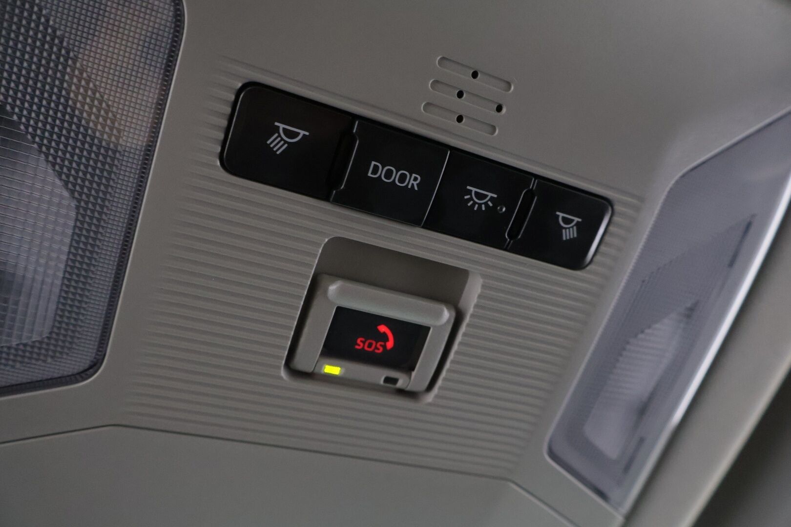 Toyota RAV4 2021 2,5 Hybrid AWD-i Premium - 3,99 % KORKOTARJOUS TÄHÄN AUTOON - * Suomi-auto / WEBASTO / 360°/ JBL / LED / Carplay / ACC / Navi / Digi taustapeili *