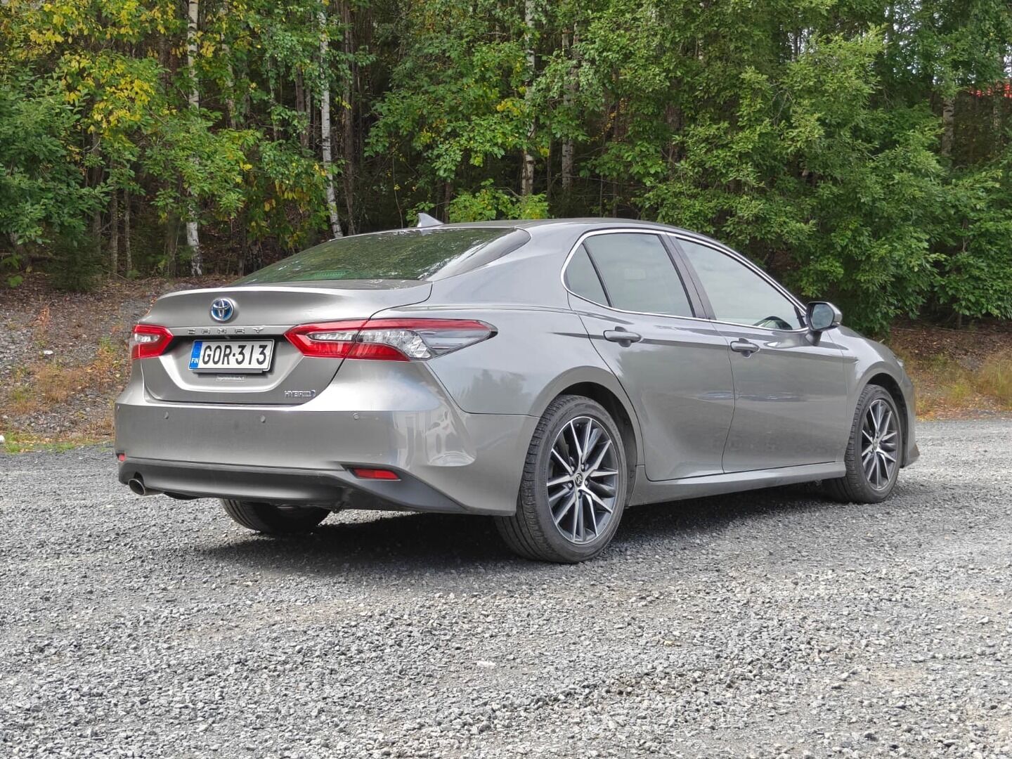 Toyota Camry 2021 2,5 Hybrid Style - | ACC | Nahkaverhoilu | Sähköpenkit | Navi | P.kamera | BSM | Keyless | Lämm. ratti | LED | Apple & Android | 1-om suomiauto | 2x renkaat aluin | 