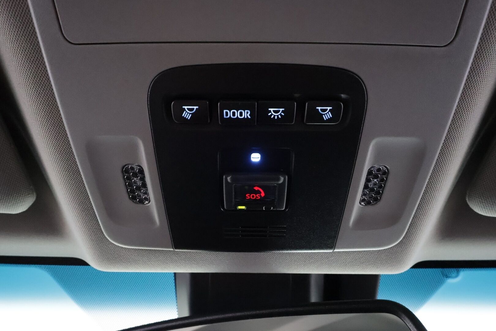 Toyota Camry 2021 2,5 Hybrid Style - | ACC | Nahkaverhoilu | Sähköpenkit | Navi | P.kamera | BSM | Keyless | Lämm. ratti | LED | Apple & Android | 1-om suomiauto | 2x renkaat aluin | 