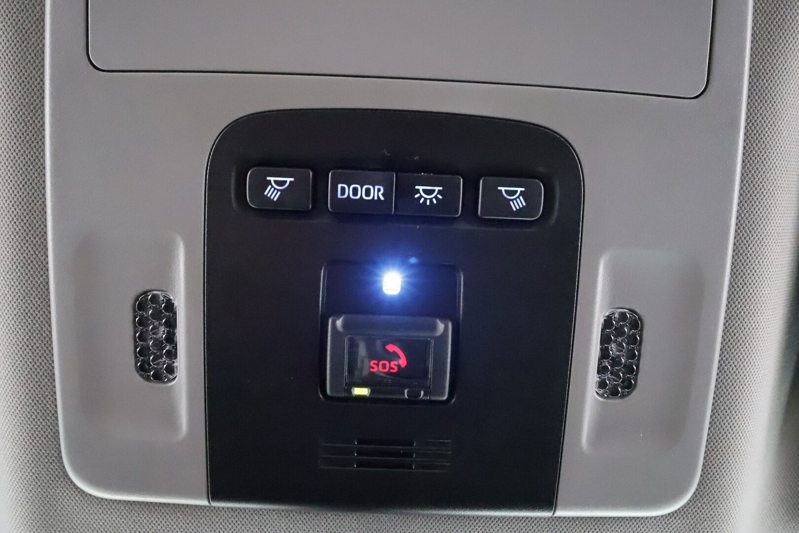 Toyota Camry 2022 2,5 Hybrid Style * ACC / P.kamera / Lohko / Navi / LED / Keyless / Sähköpenkit / Ratinlämmitin / Nahat * - Suomi-auto / Kahdet renkaat aluvanteilla / Juuri katsastettu