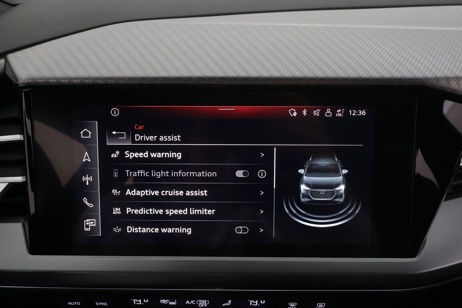 Audi Q4 e-tron 2021 40 e-tron * ACC / HUD / ILP / P.kamera / Matrix LED / Koukku / Sporttipenkit / Navi / Digimittaristo / Sähköluukku * - 1.Om Suomi-auto / Kahdet renkaat aluvanteilla / Merkkihuollettu