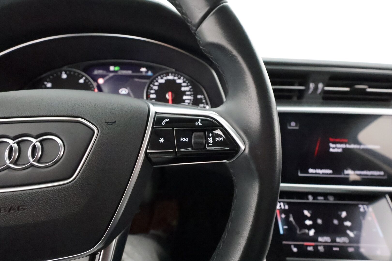 Audi A6 2021 Avant Business Sport 40 TDI MHEV quattro - 3,99 % KORKOTARJOUS TÄHÄN AUTOON - * 1.Om Suomi-auto / Webasto / Koukku / Matrix-LED / P. Kamera / Sporttipenkit**