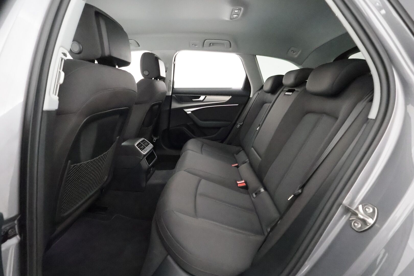 Audi A6 2021 Avant Business Sport 40 TDI MHEV quattro - 3,99 % KORKOTARJOUS TÄHÄN AUTOON - * 1.Om Suomi-auto / Webasto / Koukku / Matrix-LED / P. Kamera / Sporttipenkit**