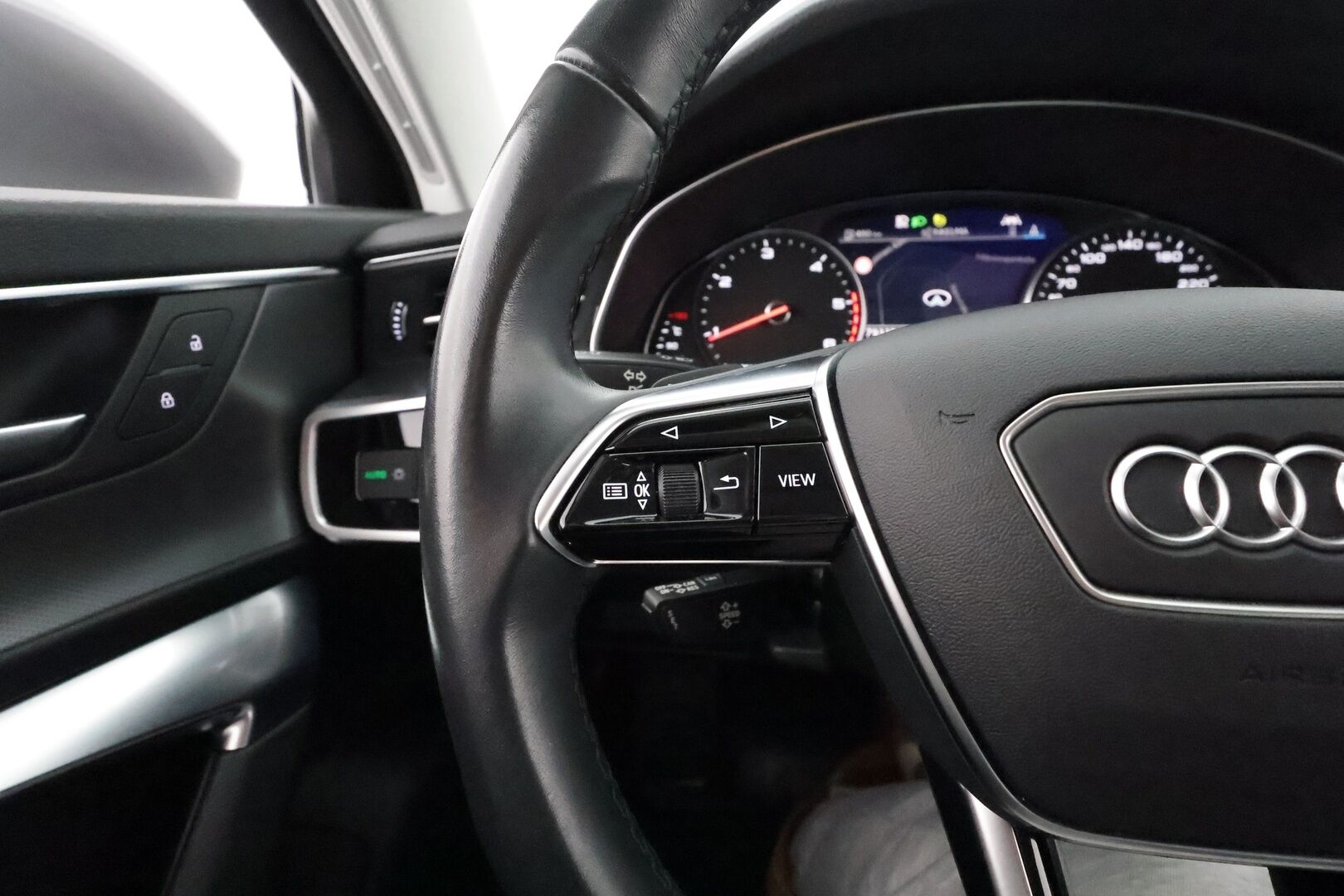 Audi A6 2021 Avant Business Sport 40 TDI MHEV quattro - 3,99 % KORKOTARJOUS TÄHÄN AUTOON - * 1.Om Suomi-auto / Webasto / Koukku / Matrix-LED / P. Kamera / Sporttipenkit**