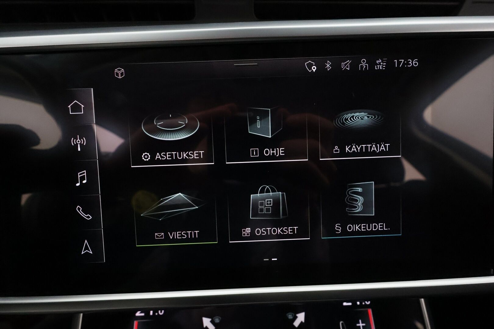Audi A6 2021 Avant Business Sport 40 TDI MHEV quattro - 3,99 % KORKOTARJOUS TÄHÄN AUTOON - * 1.Om Suomi-auto / Webasto / Koukku / Matrix-LED / P. Kamera / Sporttipenkit**