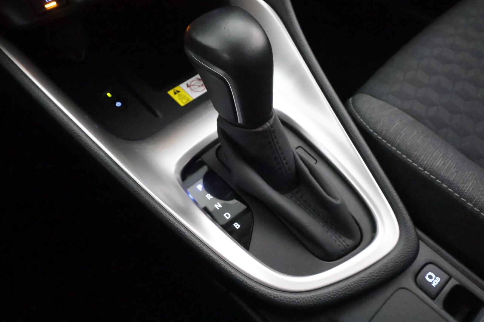 Toyota Yaris 2021 1,5 Hybrid Style - | ACC | LED | P.Kamera | Sisätilanlämmitin | Navi | Katveavustin | Kaistavahti | Keyless | Kahdet renkaat | Merkkihuollot | Suomi-auto |