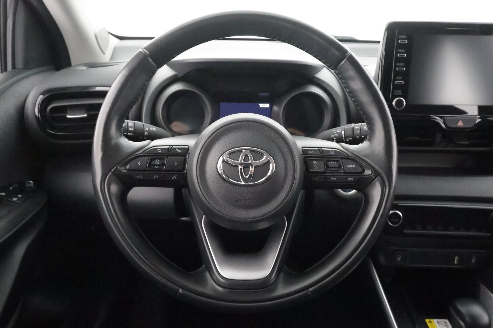 Toyota Yaris 2021 1,5 Hybrid Style - | ACC | LED | P.Kamera | Sisätilanlämmitin | Navi | Katveavustin | Kaistavahti | Keyless | Kahdet renkaat | Merkkihuollot | Suomi-auto |