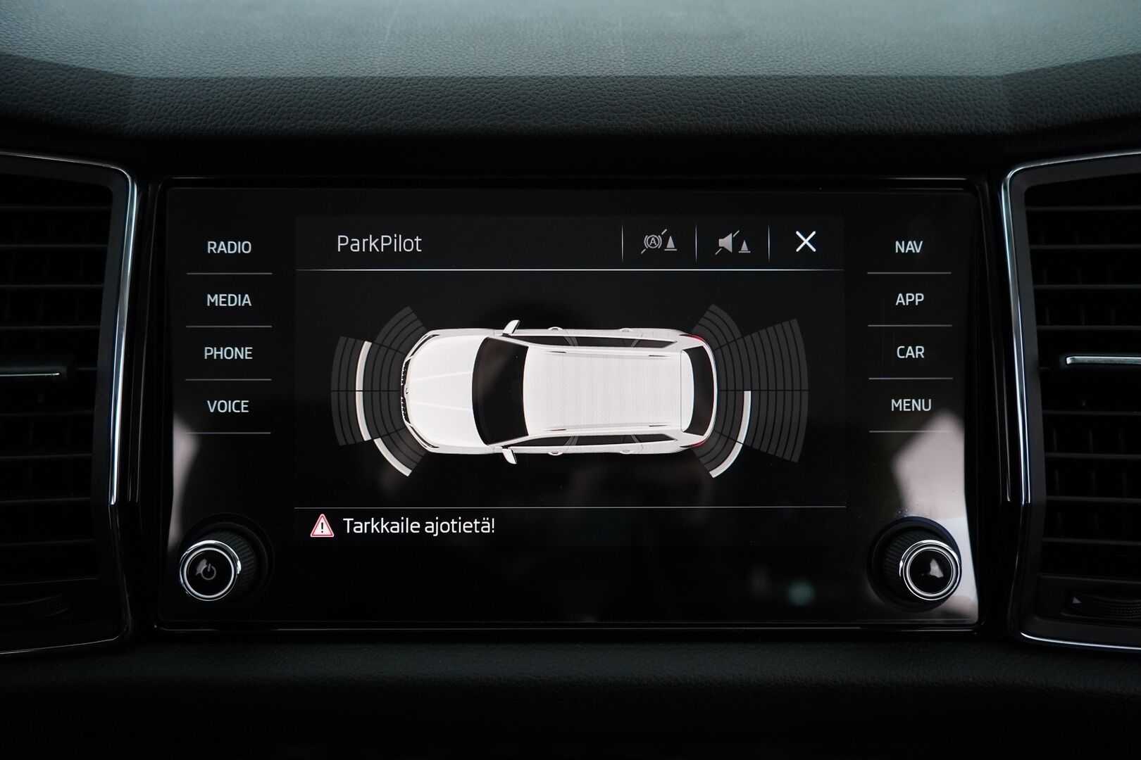 Skoda Kodiaq 2018 2.0 TDI 150 Ambition DSG * Webasto / Muistipenkit / Canton / Keyless * - 2x Vanteet / Jakohihna vaihdettu 187tkm