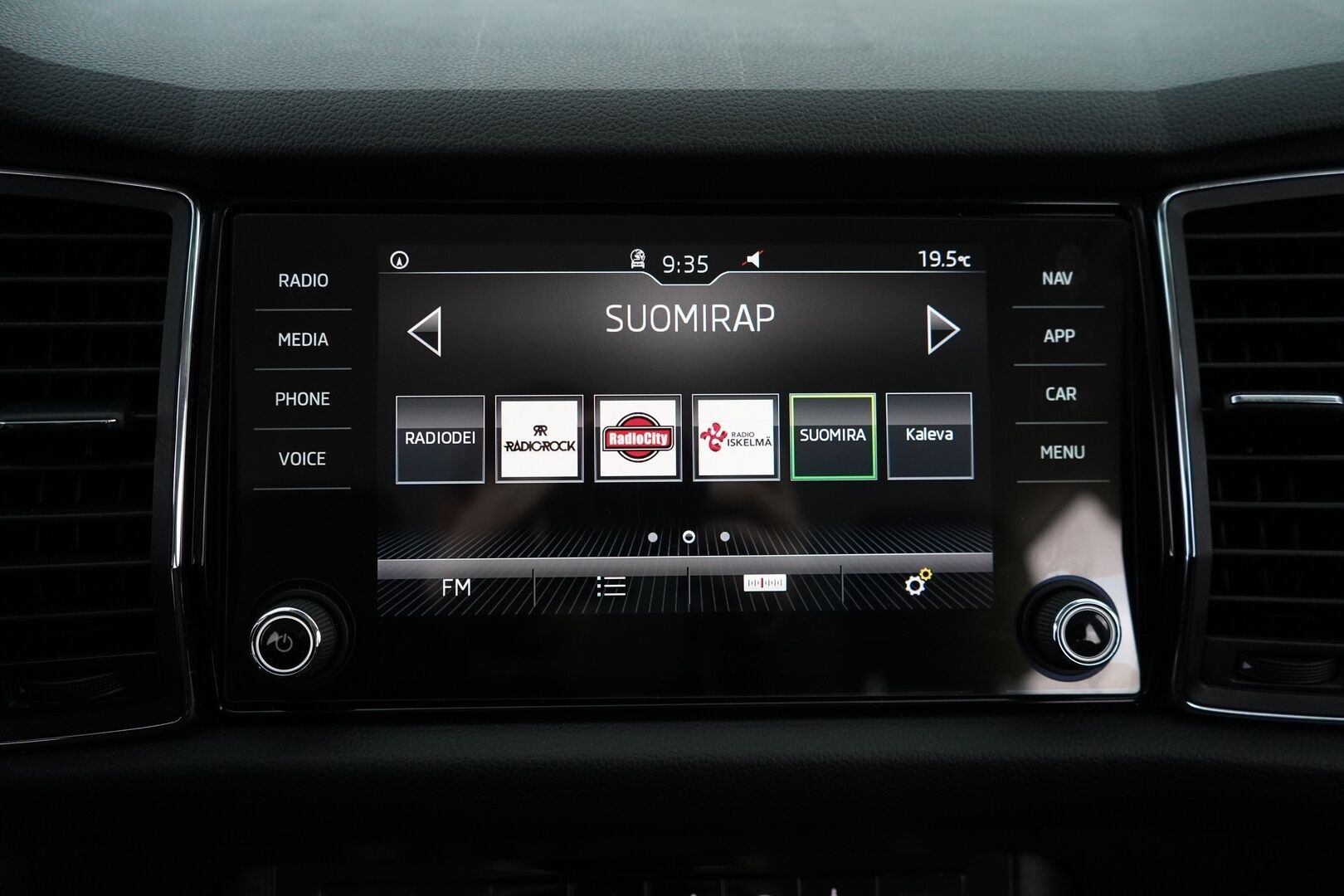 Skoda Kodiaq 2018 2.0 TDI 150 Ambition DSG * Webasto / Muistipenkit / Canton / Keyless * - 2x Vanteet / Jakohihna vaihdettu 187tkm