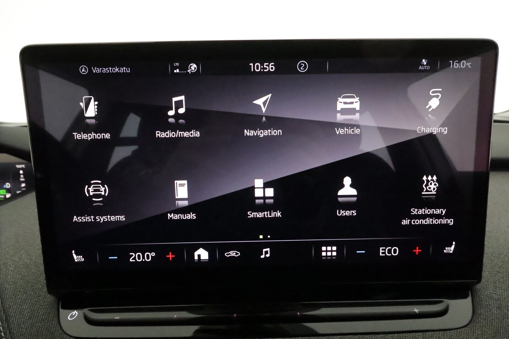 Skoda Enyaq 2021 60 Launch Edition iV **ACC / ILP / P.kamera / Navi / LED / KeylessGo / Digimittaristo** - 1.Om Suomi-auto / Kahdet renkaat aluvanteilla 
