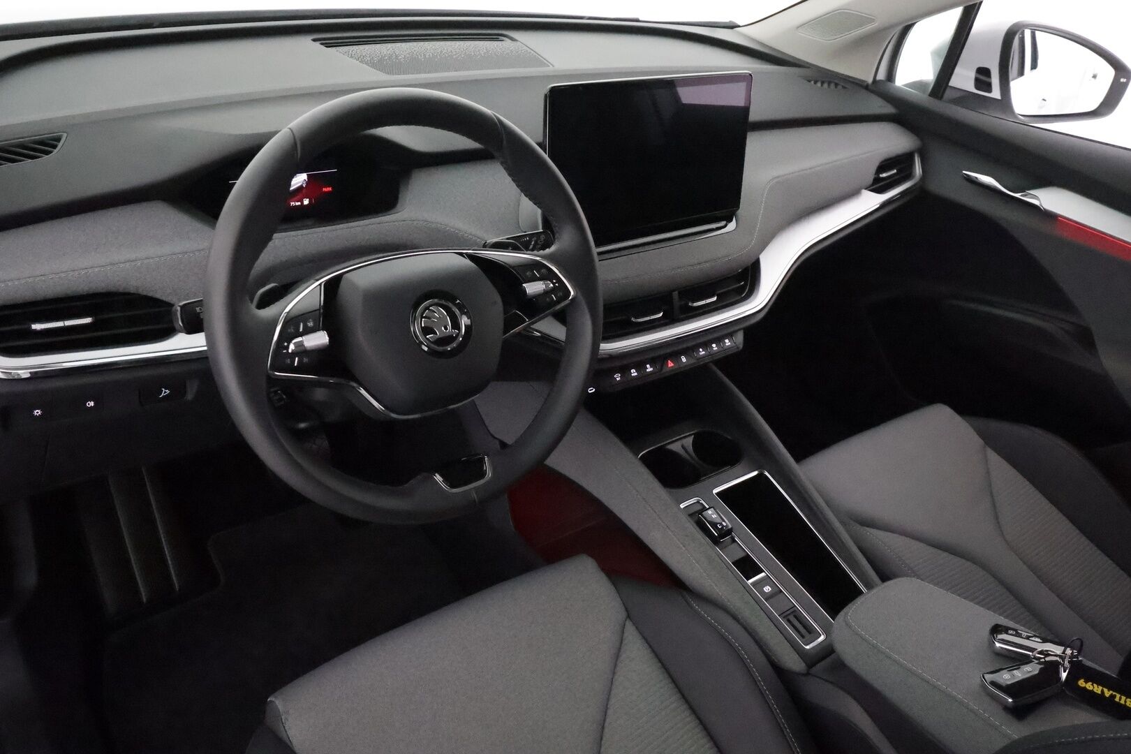 Skoda Enyaq 2021 60 Launch Edition iV **ACC / ILP / P.kamera / Navi / LED / KeylessGo / Digimittaristo** - 1.Om Suomi-auto / Kahdet renkaat aluvanteilla 