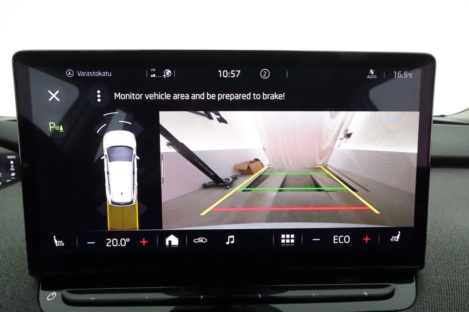 Skoda Enyaq 2021 60 Launch Edition iV **ACC / ILP / P.kamera / Navi / LED / KeylessGo / Digimittaristo** - 1.Om Suomi-auto / Kahdet renkaat aluvanteilla 