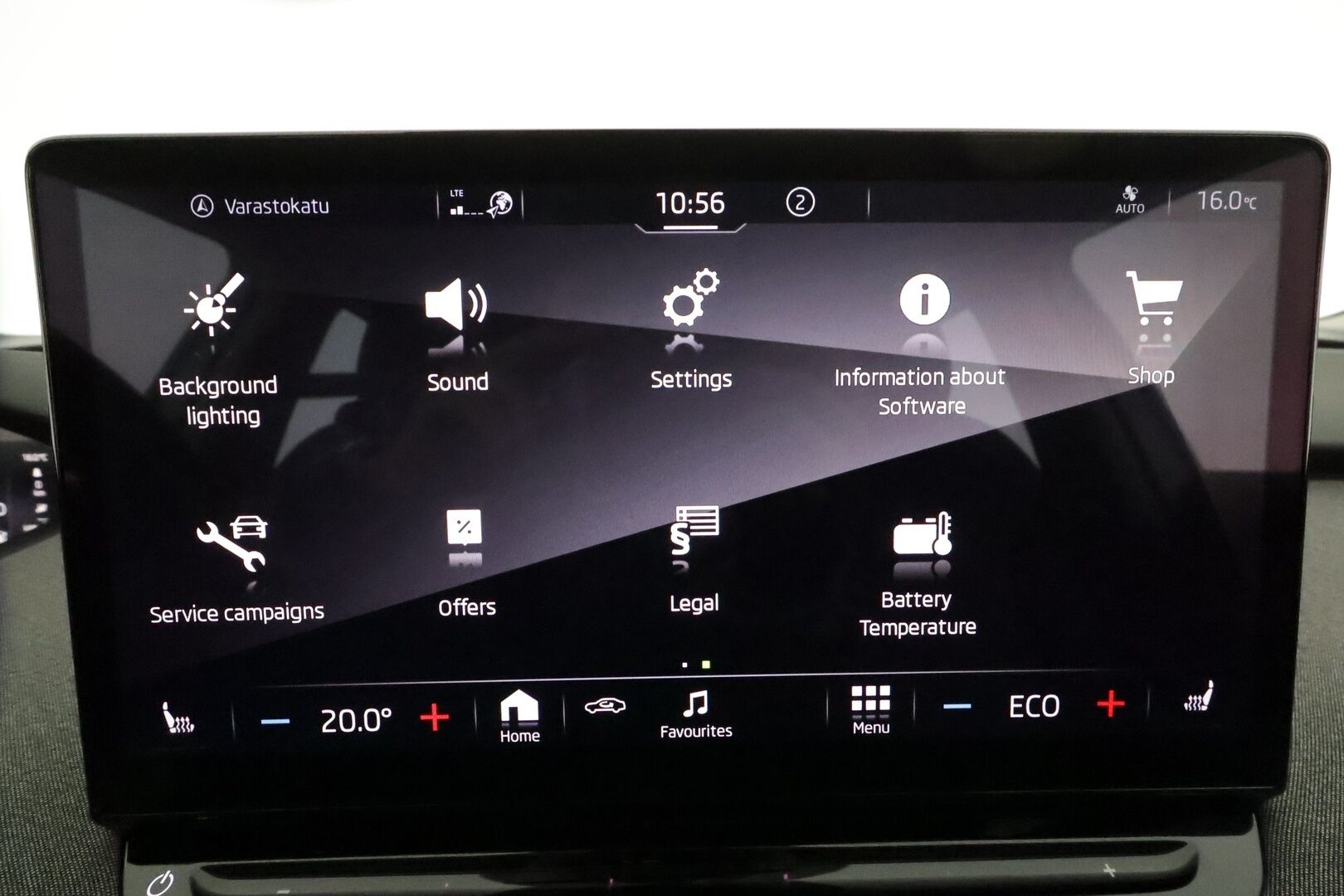 Skoda Enyaq 2021 60 Launch Edition iV **ACC / ILP / P.kamera / Navi / LED / KeylessGo / Digimittaristo** - 1.Om Suomi-auto / Kahdet renkaat aluvanteilla 