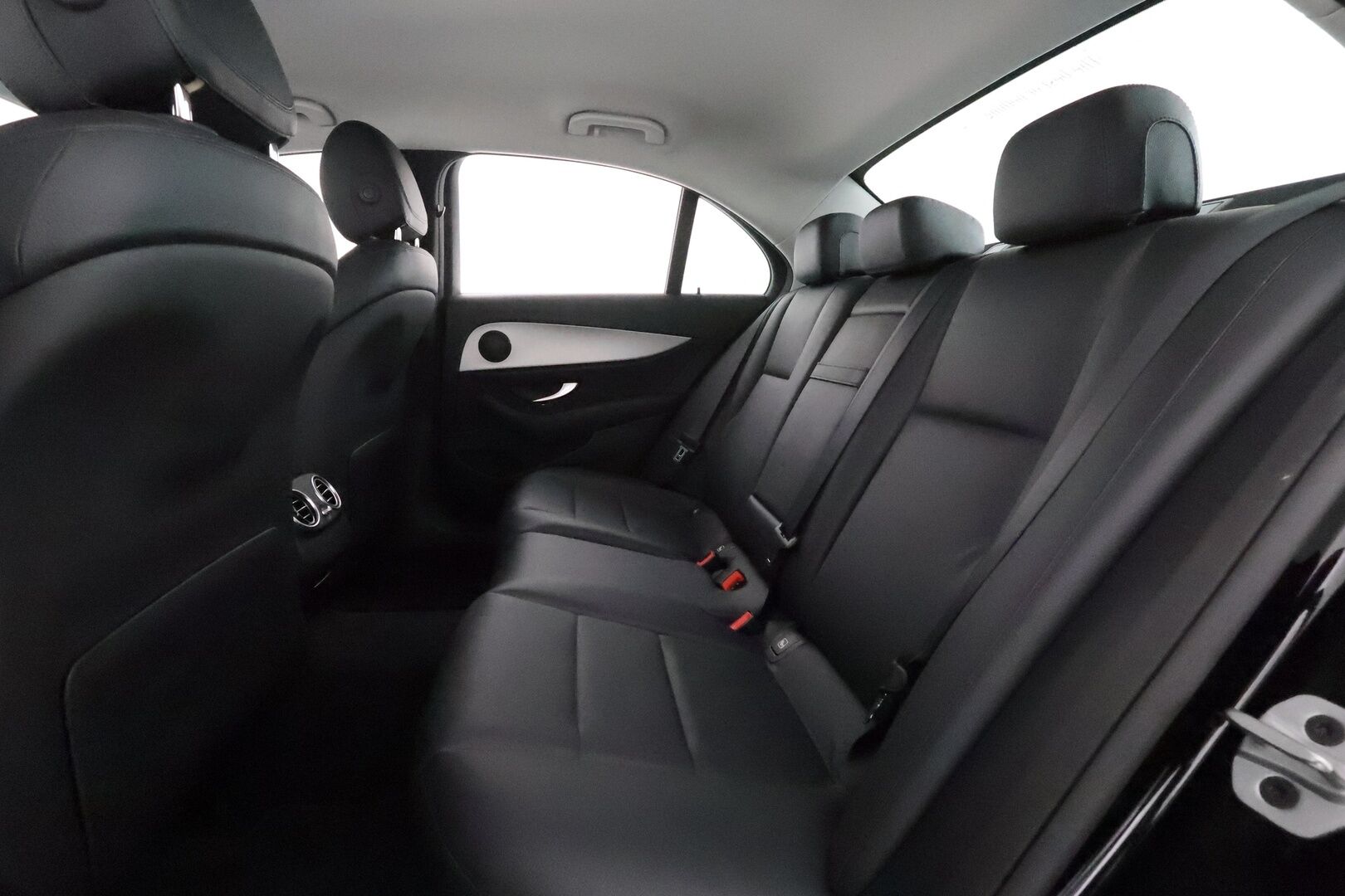 Mercedes-Benz E 2021 200 d A Pro ** 1.om Suomi-auto / Nahkasisusta / P-Kamera / Navi / TULOSSA ** - 3,99 % KORKOTARJOUS TÄHÄN AUTOON - 