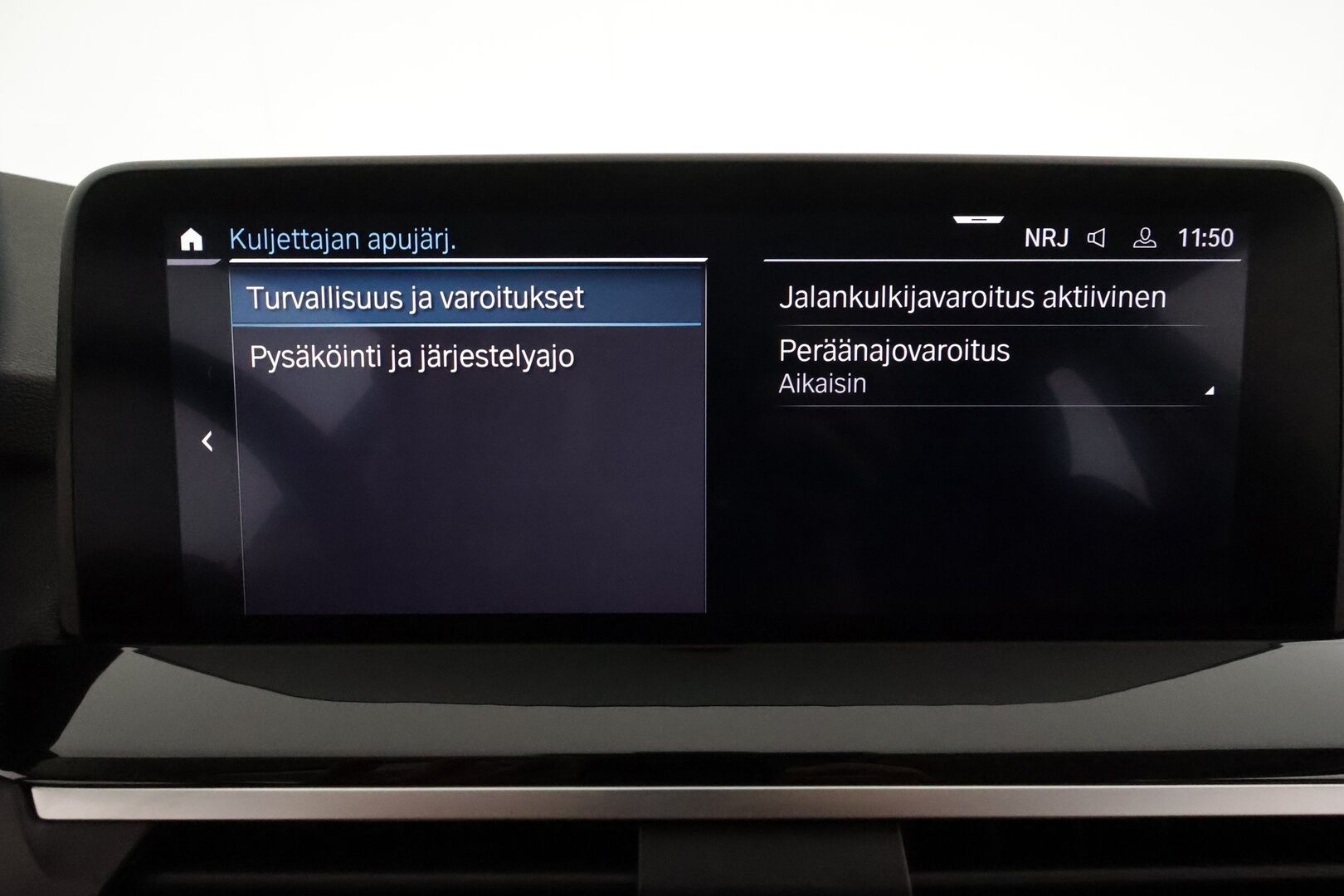 BMW X3 2021 G01 xDrive 30e A Charged Edition xLine **Koukku / P.Tutkat / Adapt. LED / HiFi / Sporttipenkit / Navi / Eleohjaus** - 3,99 % KORKOTARJOUS TÄHÄN AUTOON - Suomi-auto / Kahdet Renkaat