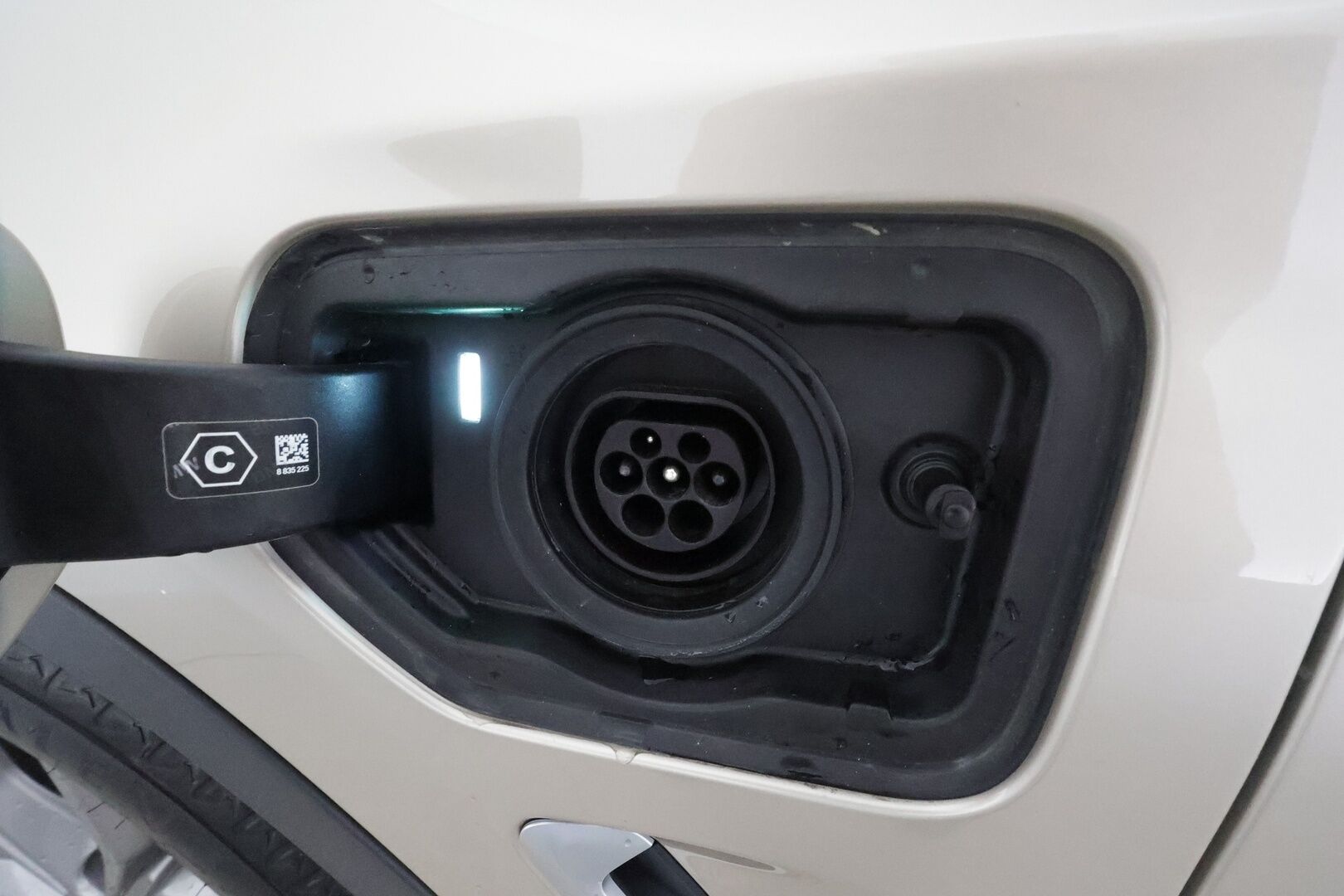 BMW X3 2021 G01 xDrive 30e A Charged Edition xLine **Koukku / P.Tutkat / Adapt. LED / HiFi / Sporttipenkit / Navi / Eleohjaus** - 3,99 % KORKOTARJOUS TÄHÄN AUTOON - Suomi-auto / Kahdet Renkaat