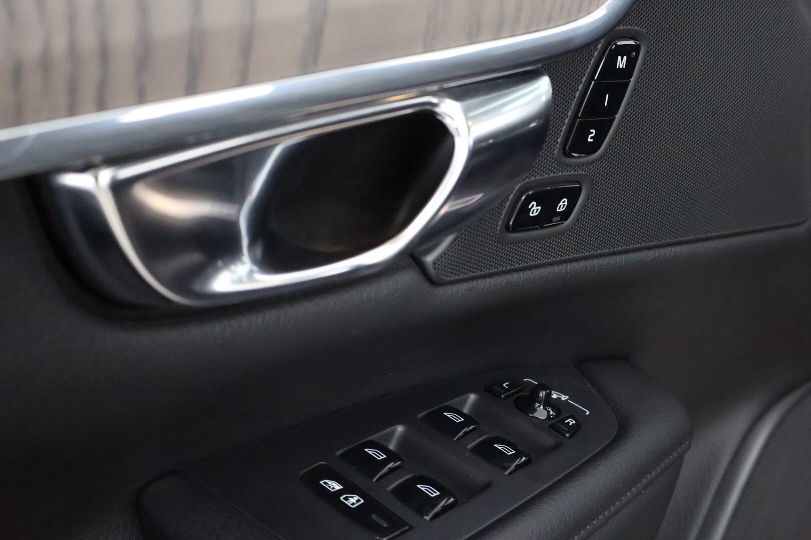 Volvo V90 2022 T6 TwE AWD Business Inscription aut - 3,99 % KORKOTARJOUS TÄHÄN AUTOON - Suomiauto / Webasto / Adapt.Vakkari / Nahkasisusta / Vetokoukku / Peruutuskamera / Merkkihuollot / Apple&Android / Huippuvarusteet!