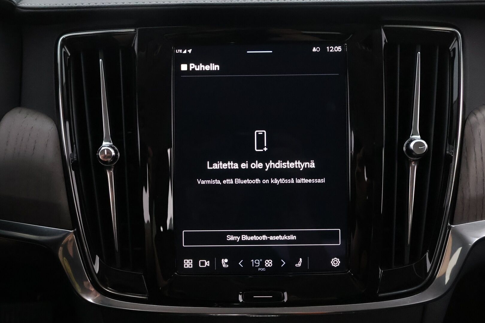 Volvo V90 2022 T6 TwE AWD Business Inscription aut - 3,99 % KORKOTARJOUS TÄHÄN AUTOON - Suomiauto / Webasto / Adapt.Vakkari / Nahkasisusta / Vetokoukku / Peruutuskamera / Merkkihuollot / Apple&Android / Huippuvarusteet!