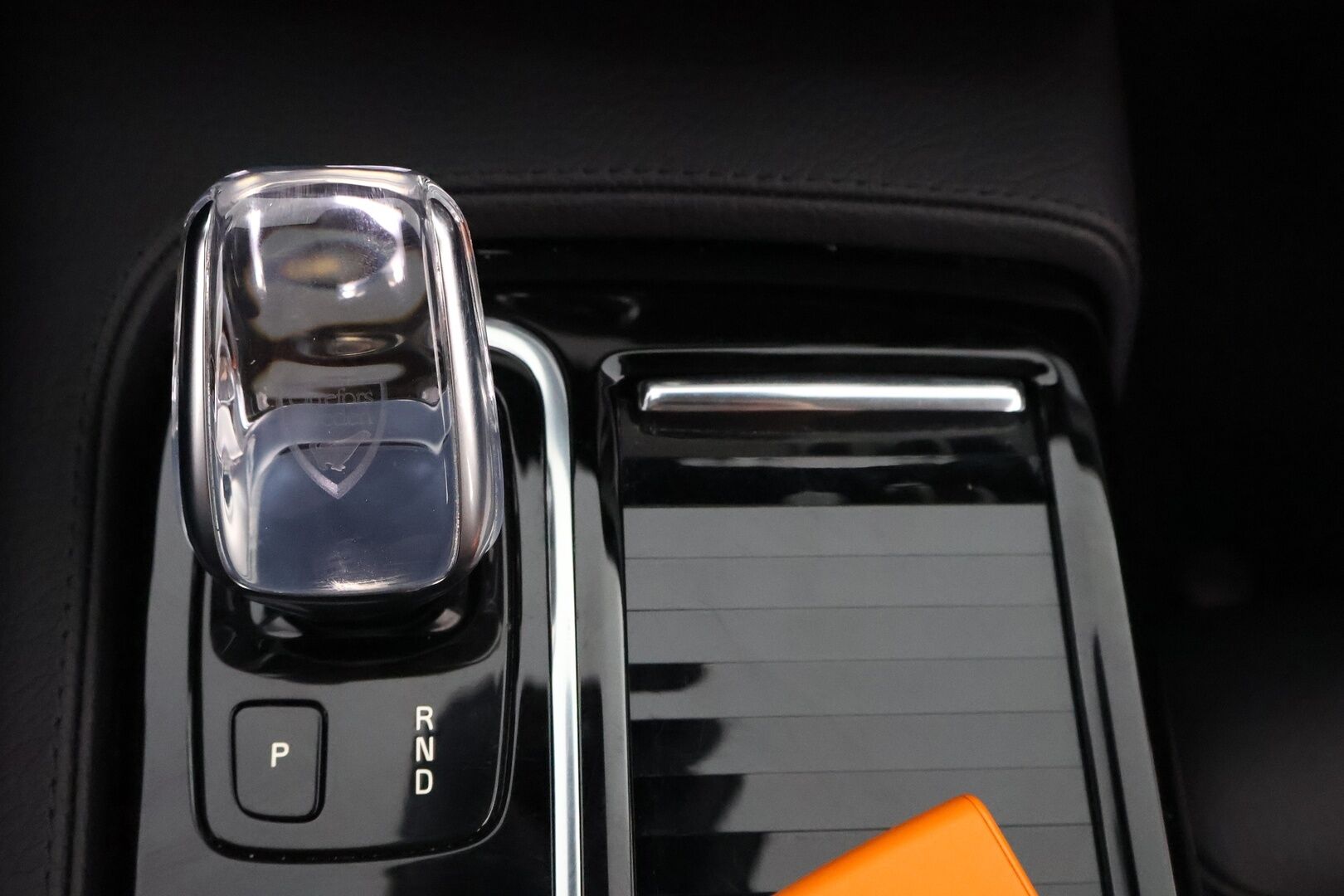Volvo V90 2022 T6 TwE AWD Business Inscription aut - 3,99 % KORKOTARJOUS TÄHÄN AUTOON - Suomiauto / Webasto / Adapt.Vakkari / Nahkasisusta / Vetokoukku / Peruutuskamera / Merkkihuollot / Apple&Android / Huippuvarusteet!
